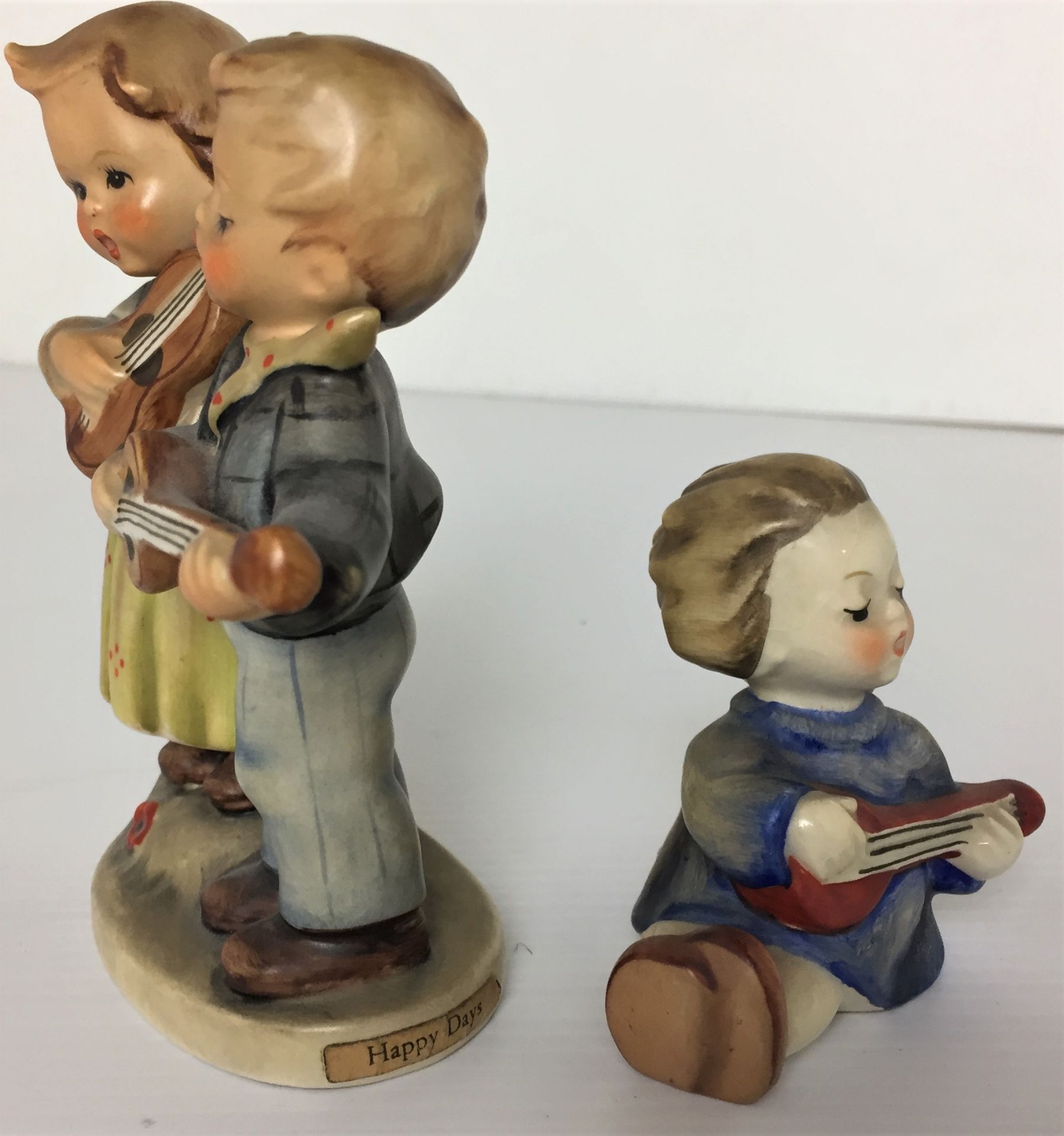 Two Goebel figurines Happy Days and angel lute player max 11cm high Y10 - Image 4 of 4