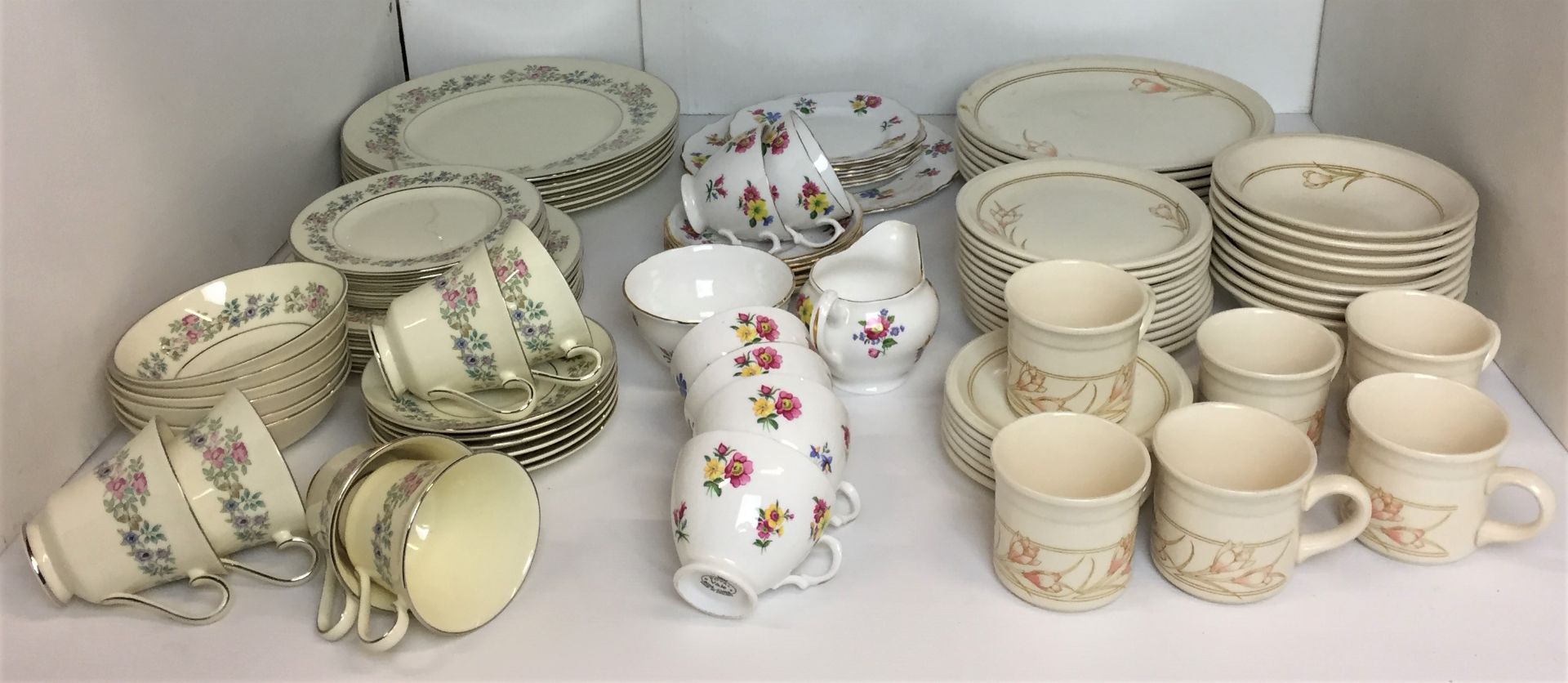 Ninety five items including thirty six pieces Minton Summer Song china dinner/tea service,