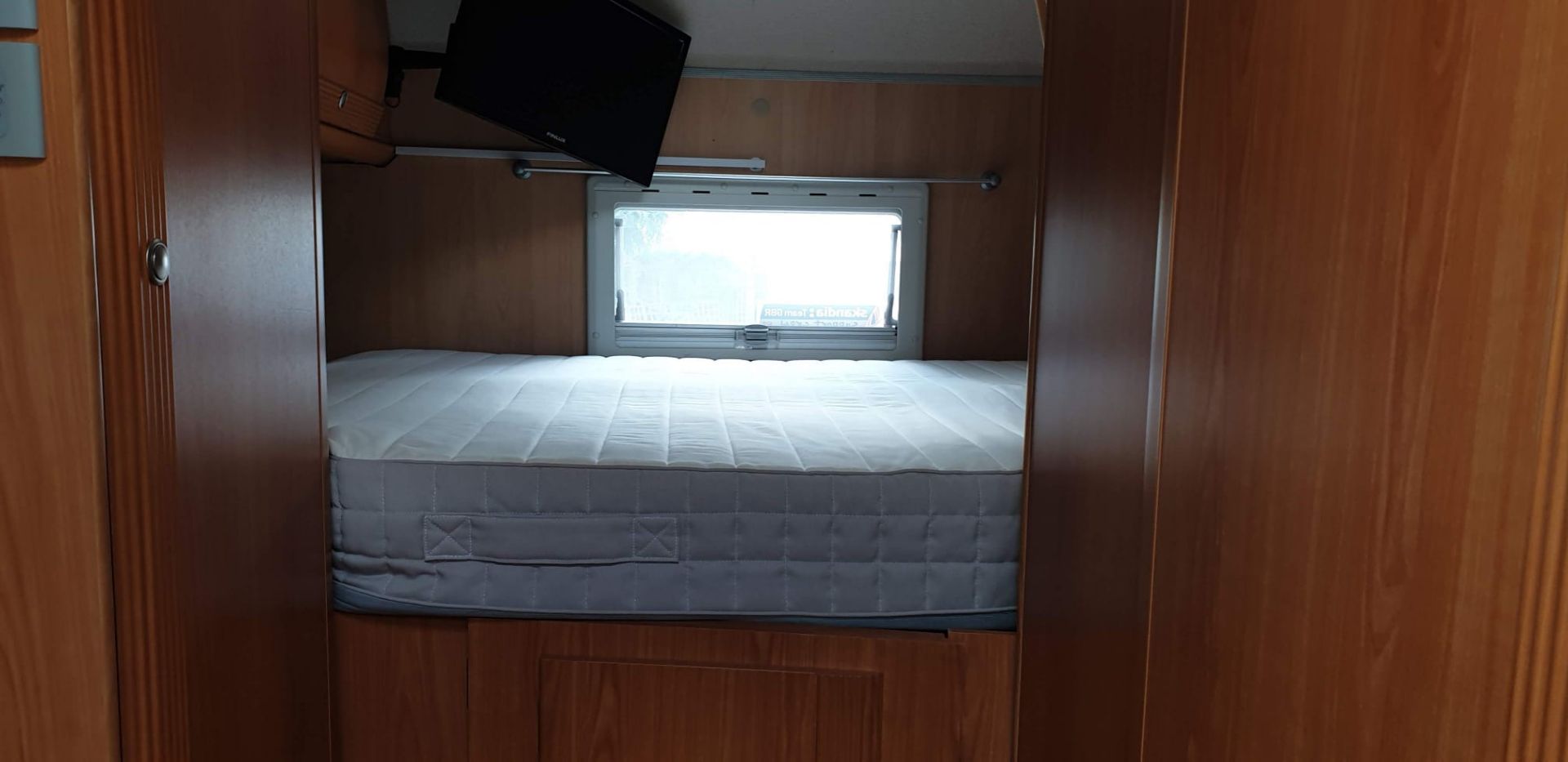 FIAT PILOTE GALAXY 50 six berth motorhome - diesel - white. - Image 6 of 33