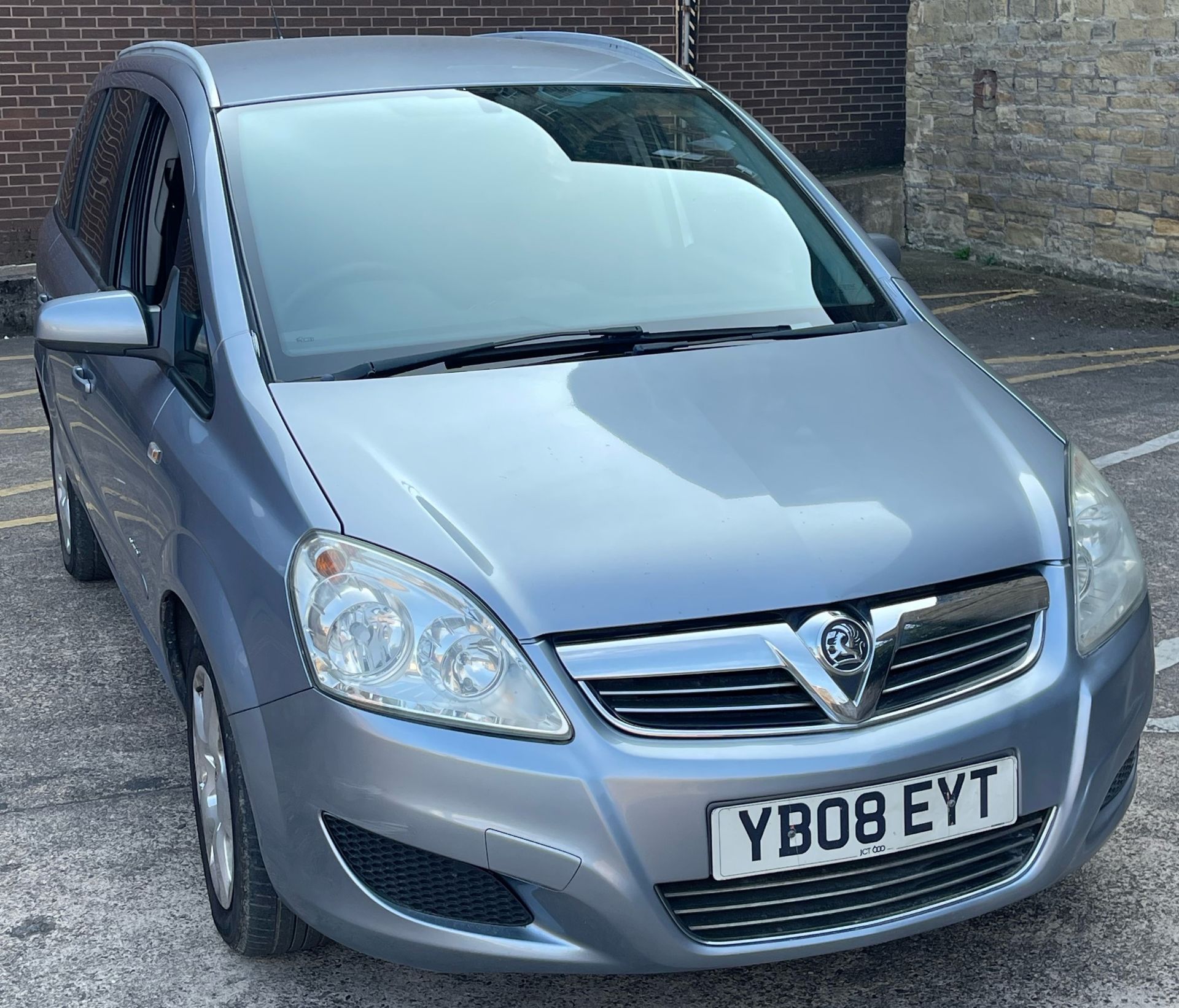 VAUXHALL ZAFIRA BREEZE 1.8 MPV 7 SEATER - Petrol - Grey.