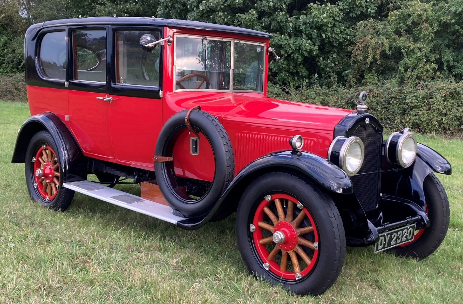 HISTORIC VEHICLE - 1924 BUICK McLAUGHLIN LIMOUSINE - Petrol - Red/Black - Blue/grey cloth interior. - Image 4 of 30