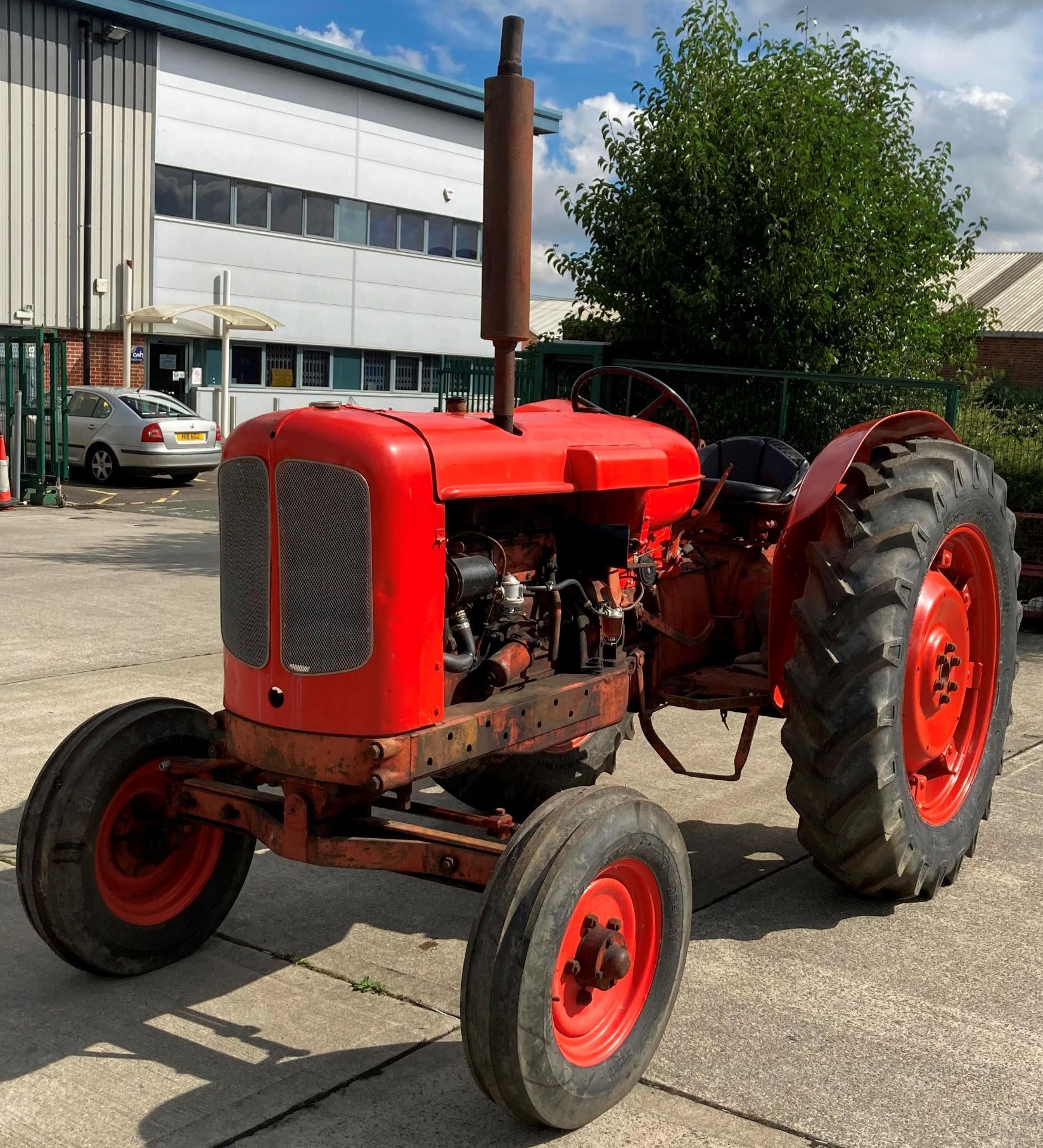 HISTORIC VEHICLE- NUFFIELD AGRICULTURAL TRACTOR - Diesel - Orange (1966) On the instructions of: A - Image 5 of 12