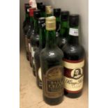 Fourteen various bottles, Sherry mainly 70cl - Kings Head Cream British Sherry,