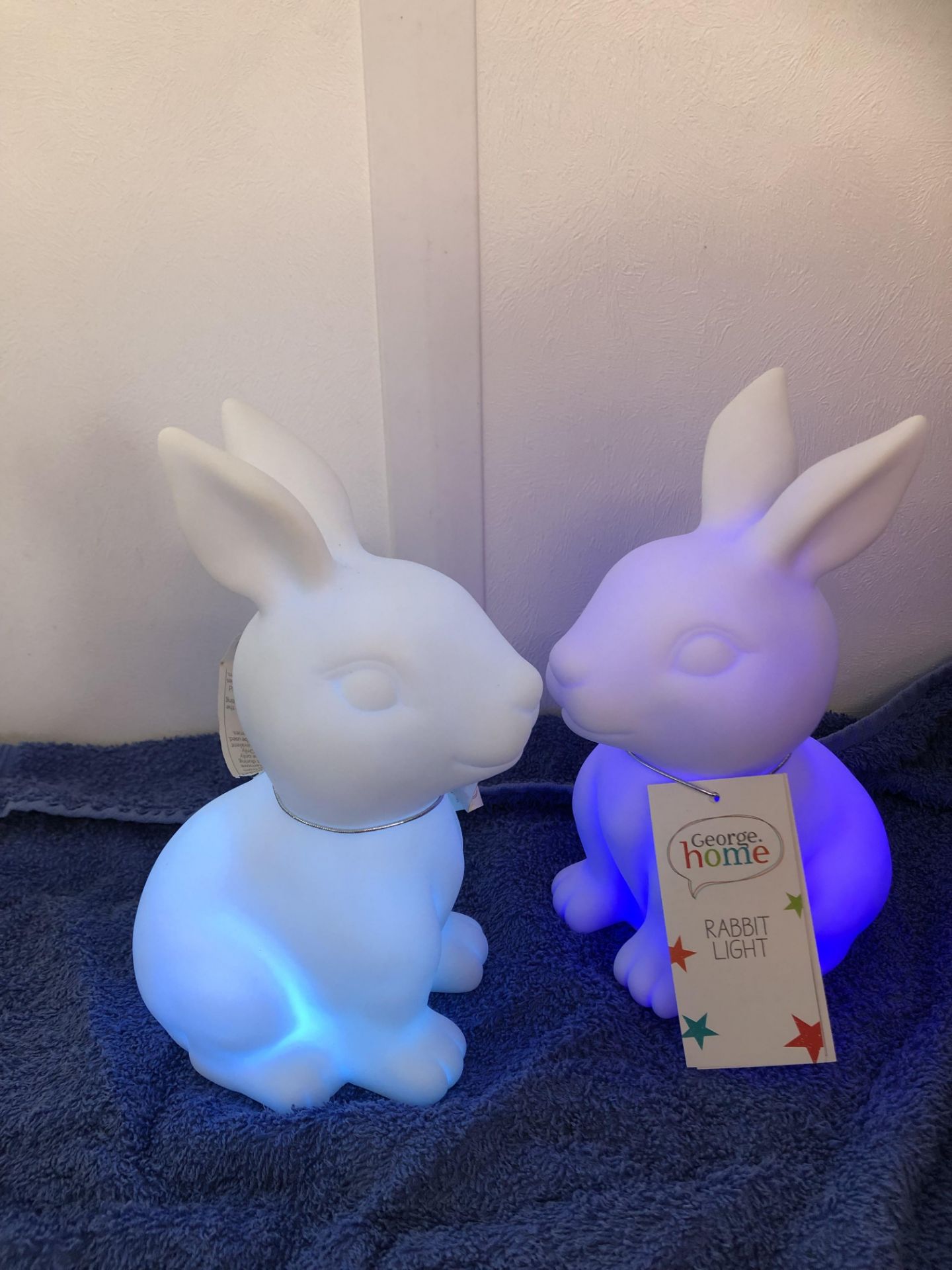 6 BOXES X 2 RABBIT LIGHTS COLOUR CHANGING BATTERY OPERATED (TOTAL QUANTITY 12) - Image 2 of 3