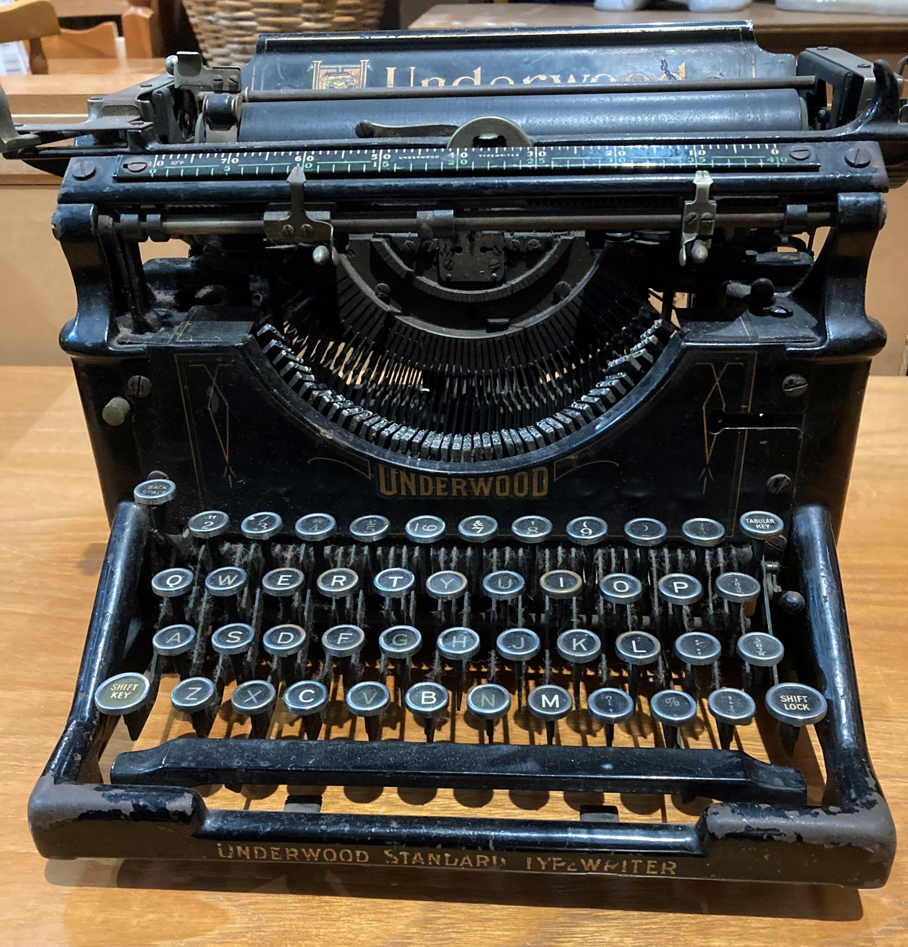 Underwood standard manual vintage typewriter. - Image 3 of 5