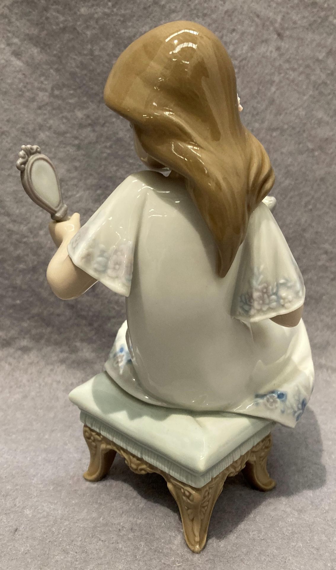 A Lladro figurine 'I feel pretty', no. - Image 3 of 4