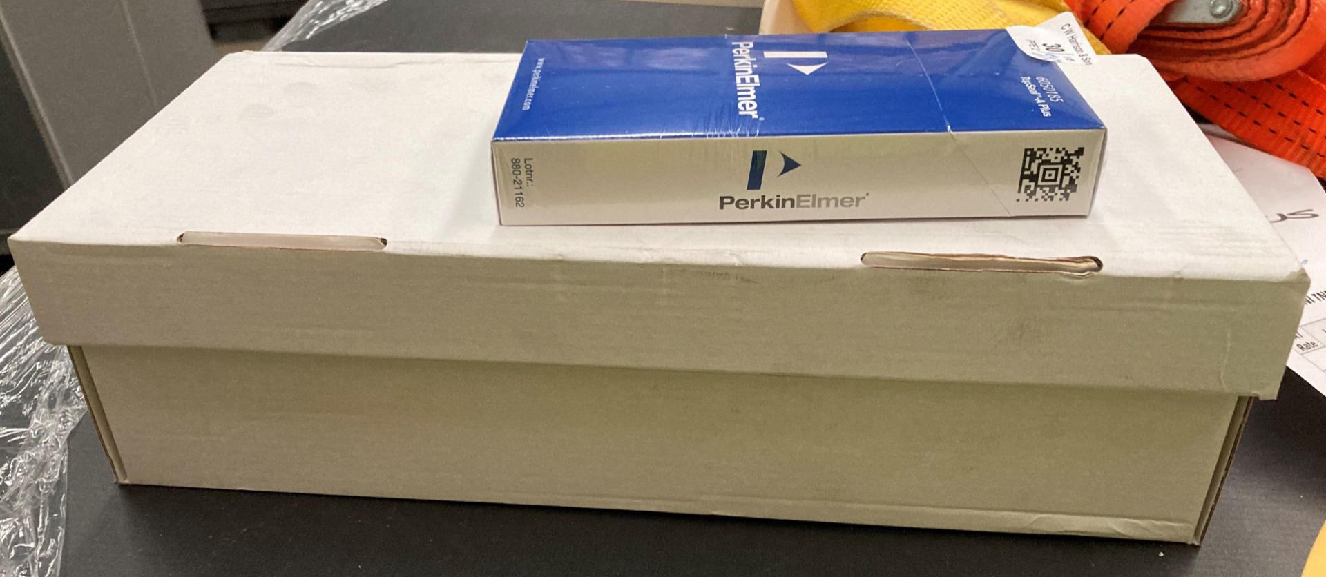 200 x Packs of PerkinElmer Top Seal - A Plus 6050185 clear adhesive microplate seals - 100 units - Image 4 of 5