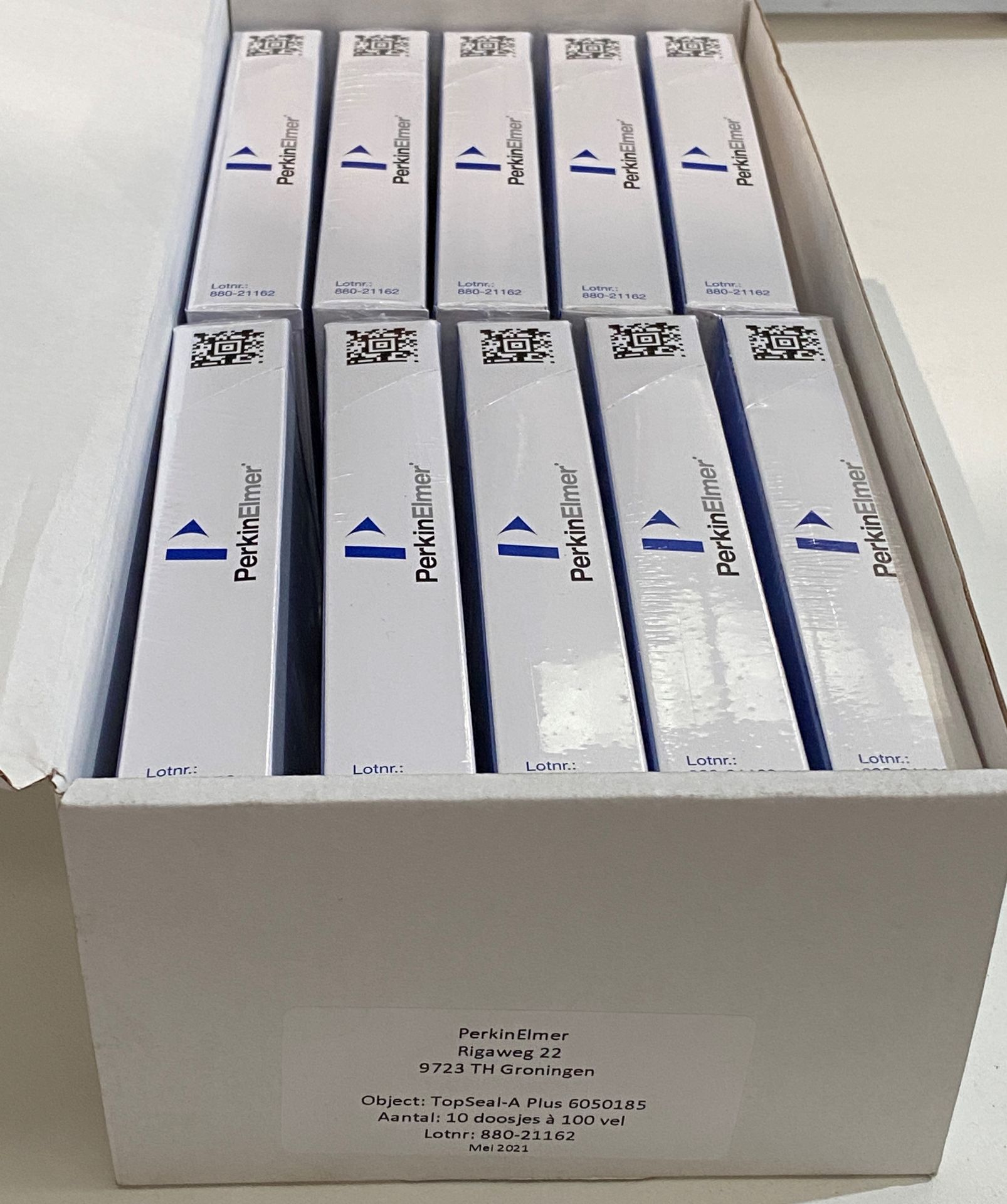 200 x Packs of PerkinElmer Top Seal - A Plus 6050185 clear adhesive microplate seals - 100 units - Image 3 of 5