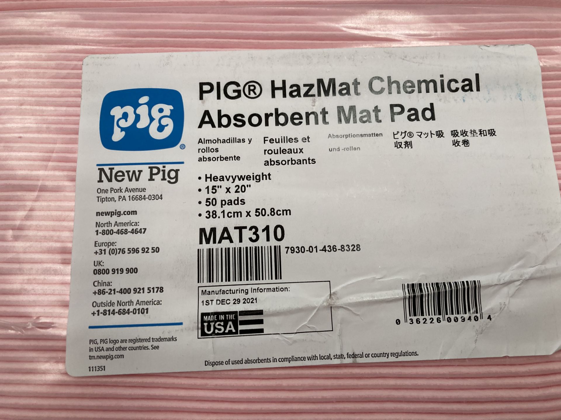 2 packs of 50 Pig Hazmat Chemical absorbent mat pads - 15" x 20" - Image 2 of 3
