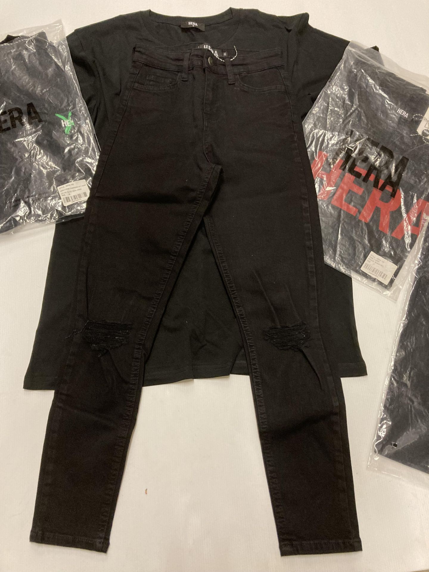 7 x items - 1 x Hera denim skinny jeans with ripped knees, black (size 26S), - Image 5 of 5