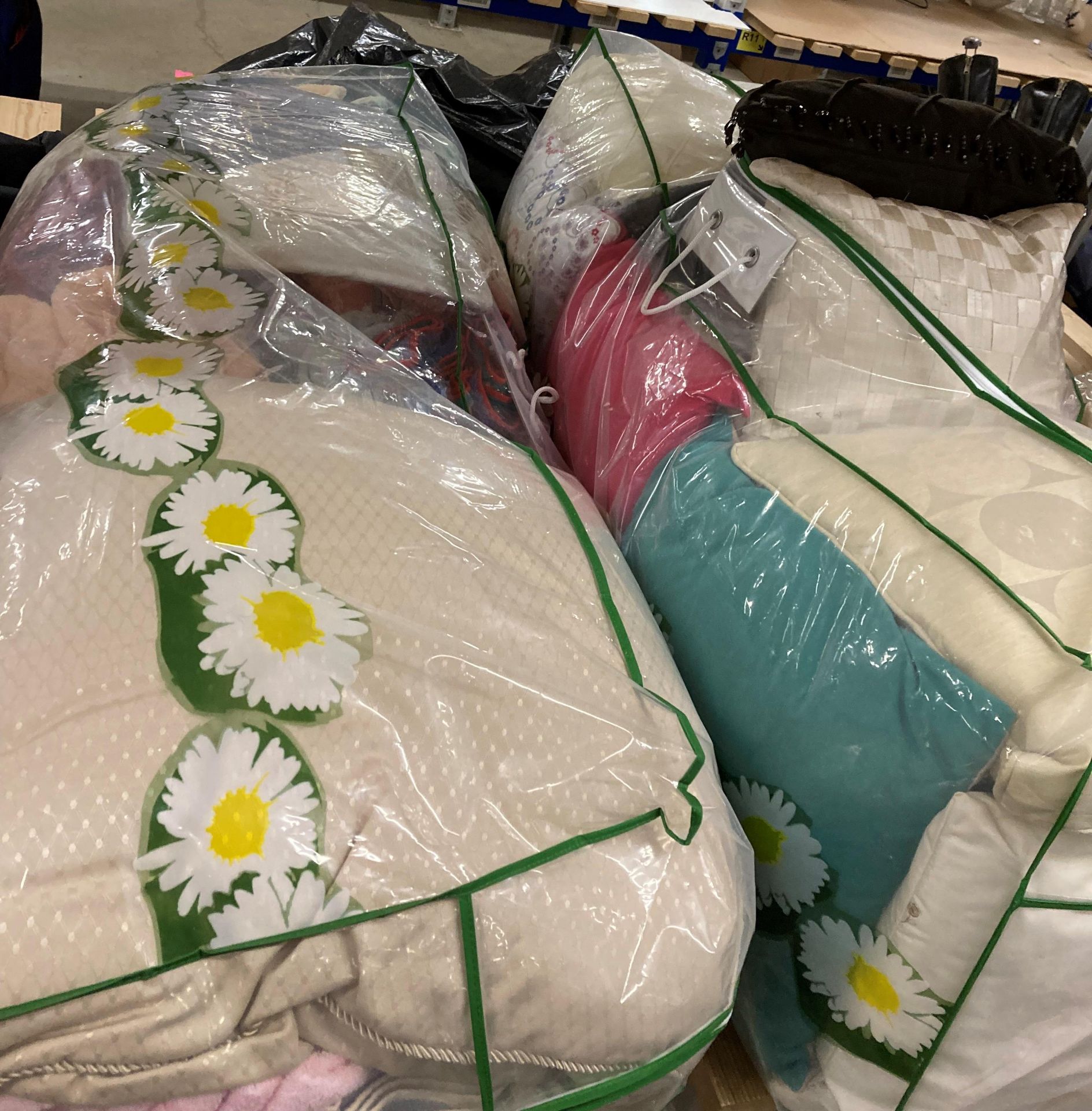 Contents to rack - quantity of assorted bedding, pillows, towels, throws, - Image 2 of 4