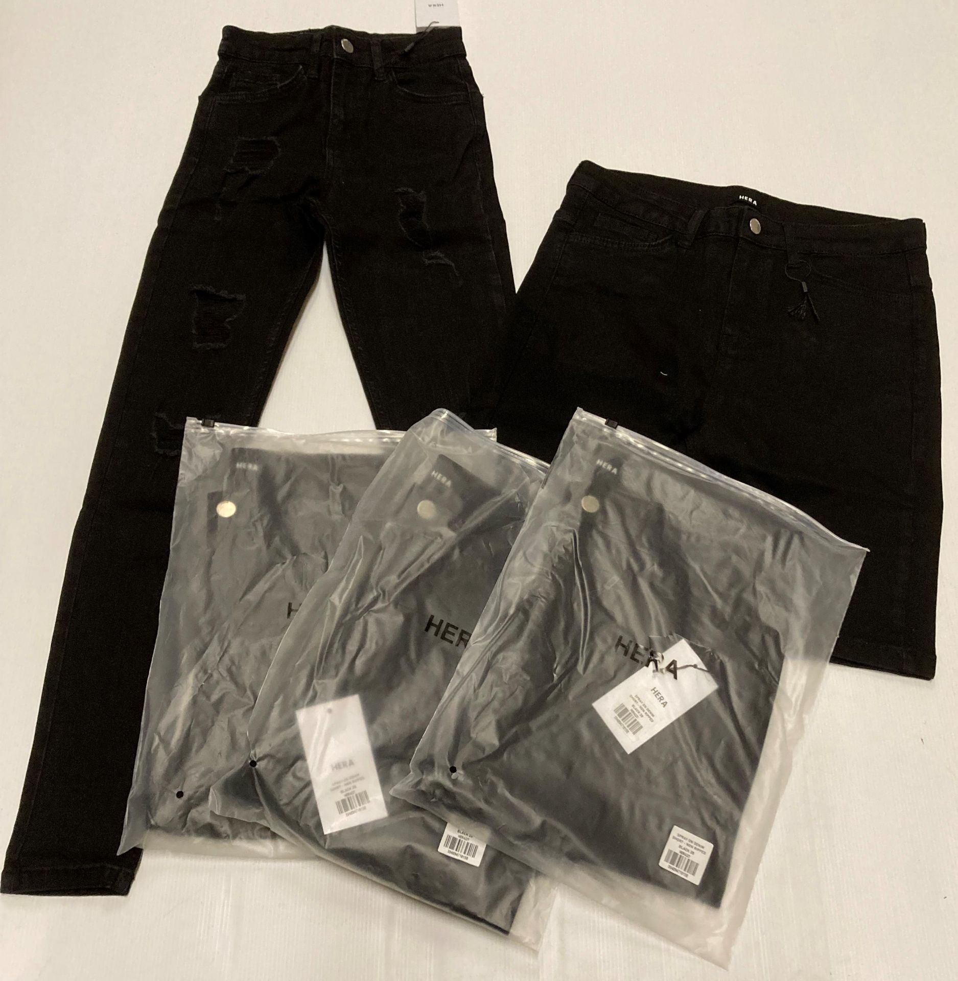 5 x items - 4 x Hera black denim shorts (size 28) and 1 x Hera ripped skinny jeans, - Image 2 of 2