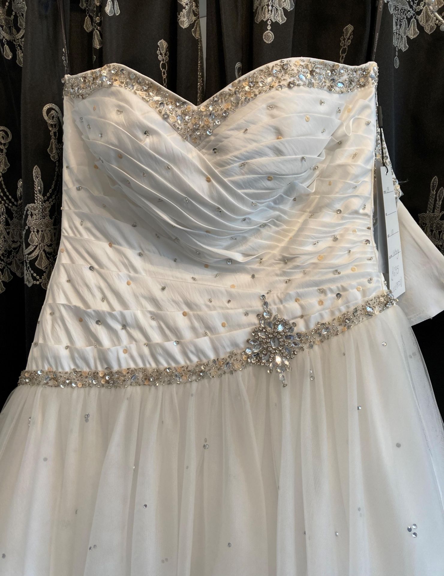 Ivory ball gown, size UK 10. To be collected from: The Gown Room, 46a Valley Road, Pudsey, LS28 9ER. - Image 2 of 4