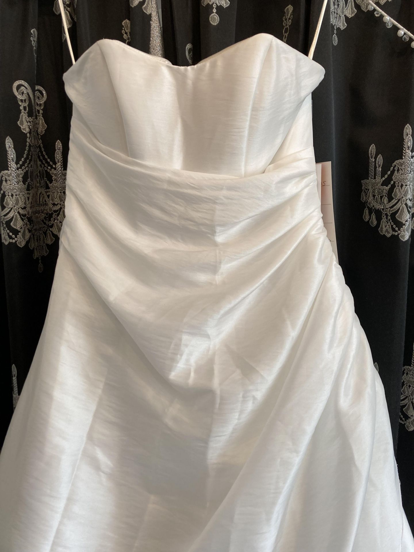 Taffeta ball gown, light ivory, size UK 10. - Image 2 of 4