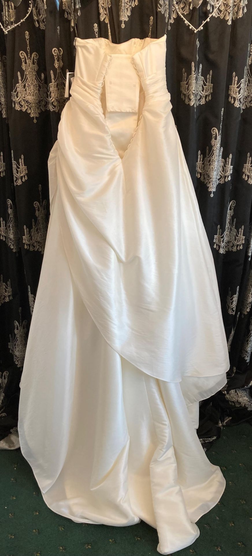 Taffeta ball gown, ivory, size 12. - Image 4 of 4