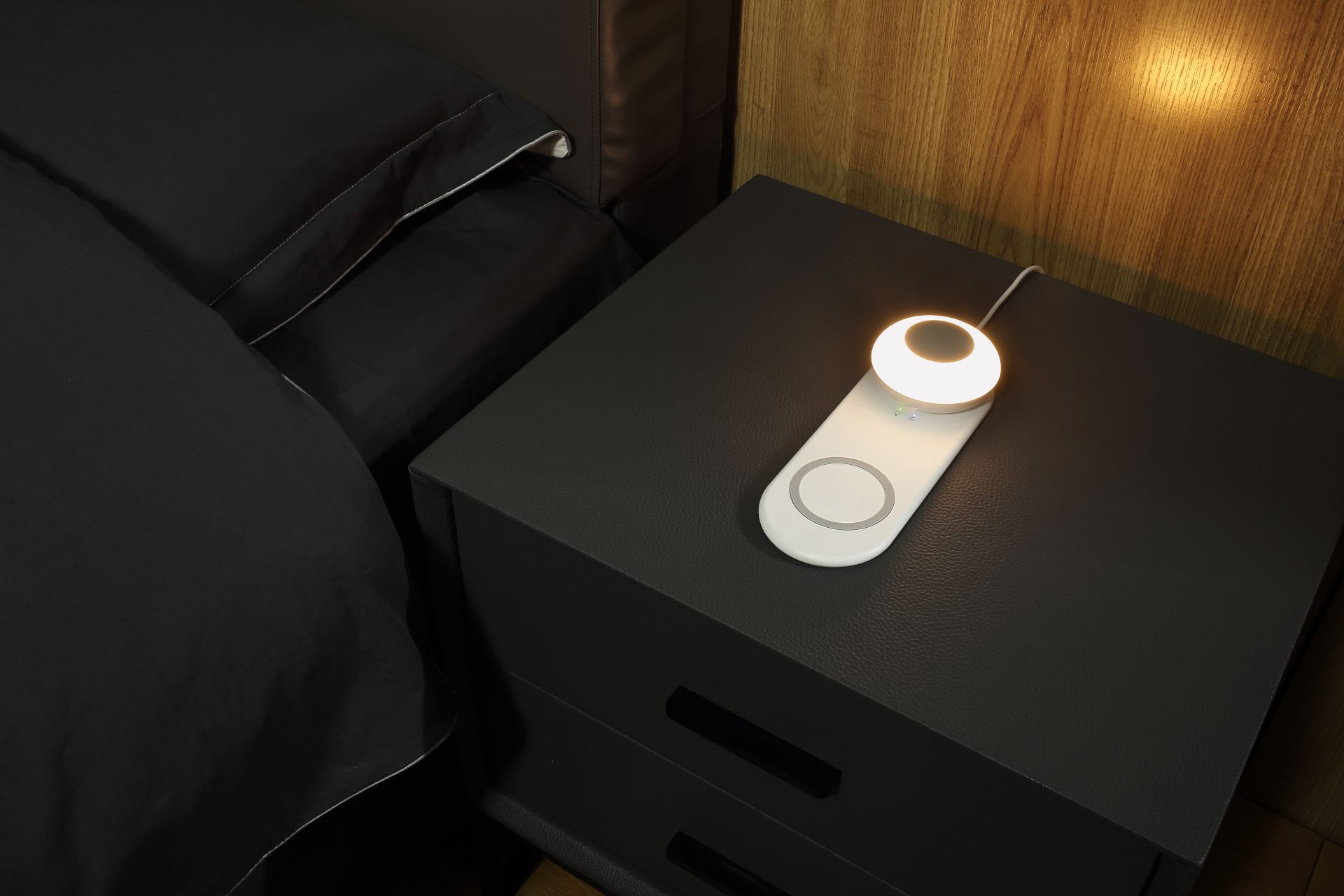 A Link2Home 'L2H-P9WIRELESS' Phone Charging Stand with Dimmable Rechargeable Night Light. - Image 14 of 23