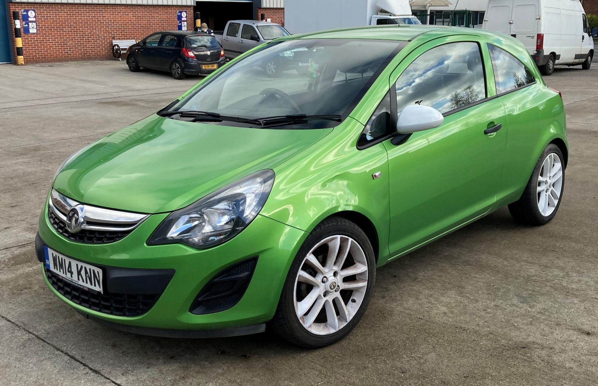 VAUXHALL CORSA STING 1.2 AC THREE DOOR HATCHBACK - Petrol - Green. - Image 2 of 16