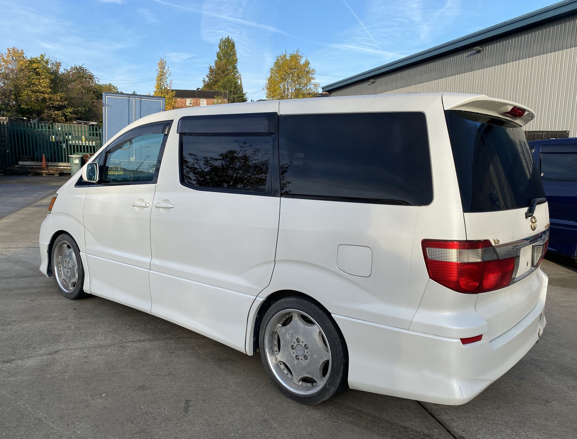 TOYOTA ALPHARD G V6 3. - Image 5 of 24