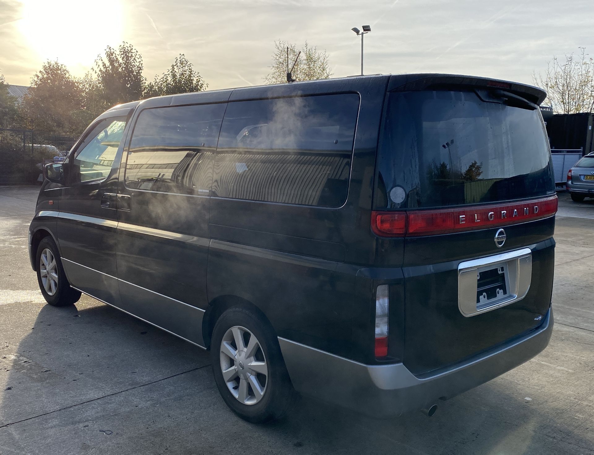 NISSAN ELGRAND 4X4 HIGHWAY STAR SPEC 3. - Image 7 of 27