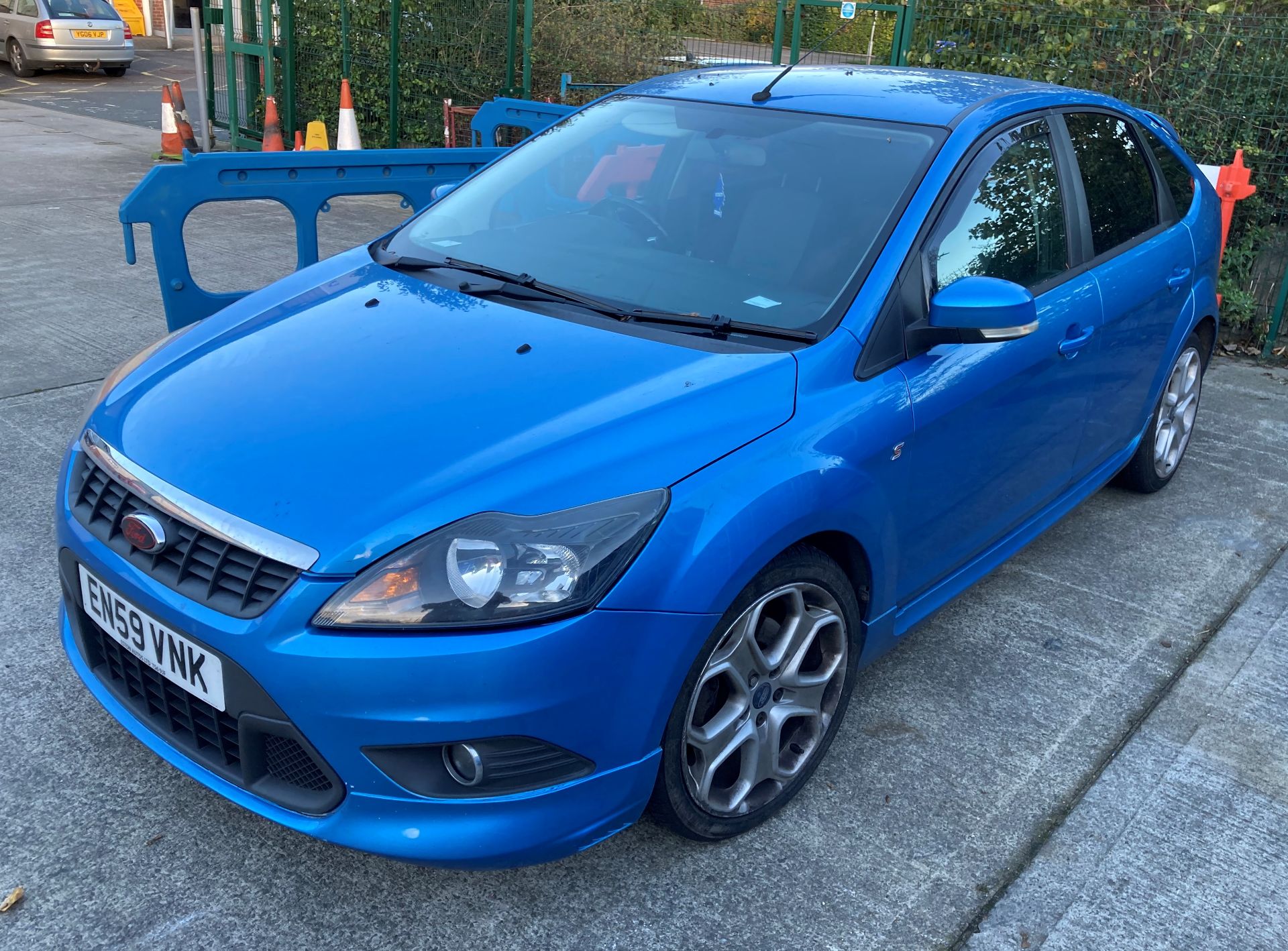 FORD FOCUS ZETEC S 115 TDCI 1.8 FIVE DOOR HATCHBACK - Diesel - Blue. - Image 4 of 17