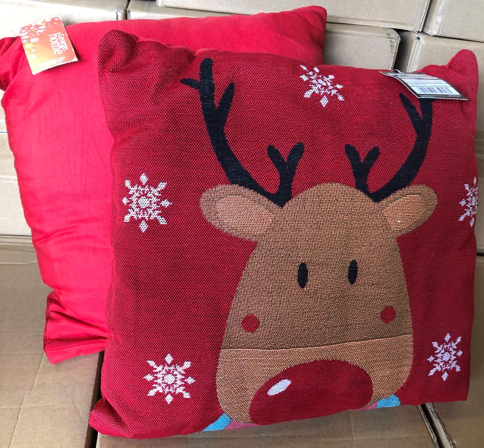 12 RED LUXURY TAPESTRY REINDEER CUSHIONS - Image 2 of 2