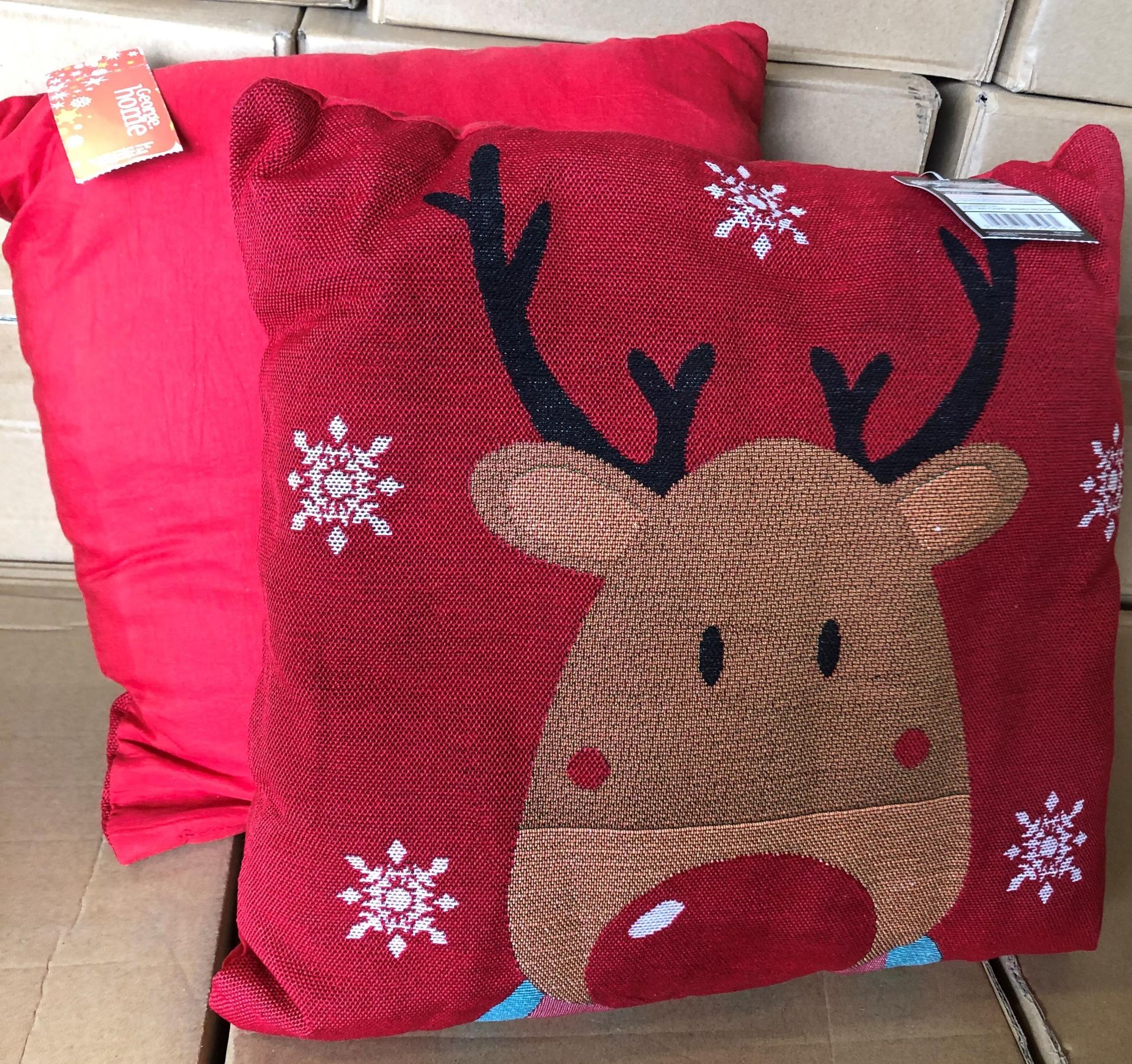 12 RED LUXURY TAPESTRY REINDEER CUSHIONS - Image 2 of 2