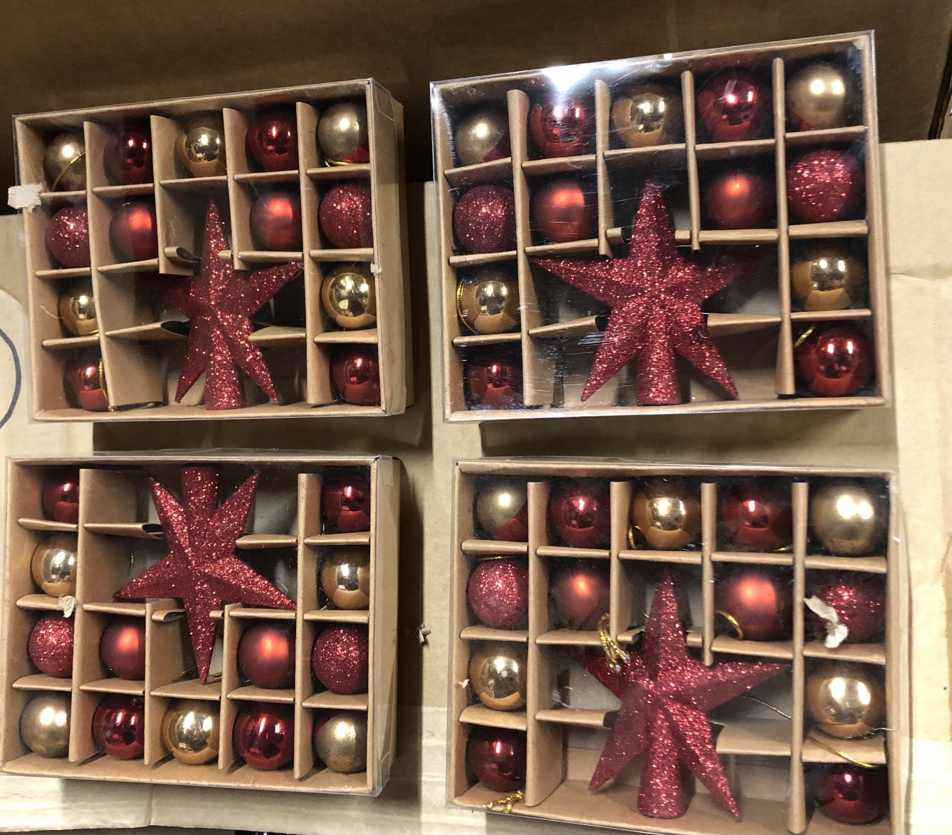 18 SETS XMAS BAUBLES WITH TREE STAR INCLUDES 13 BAUBLES AND TREE STAR