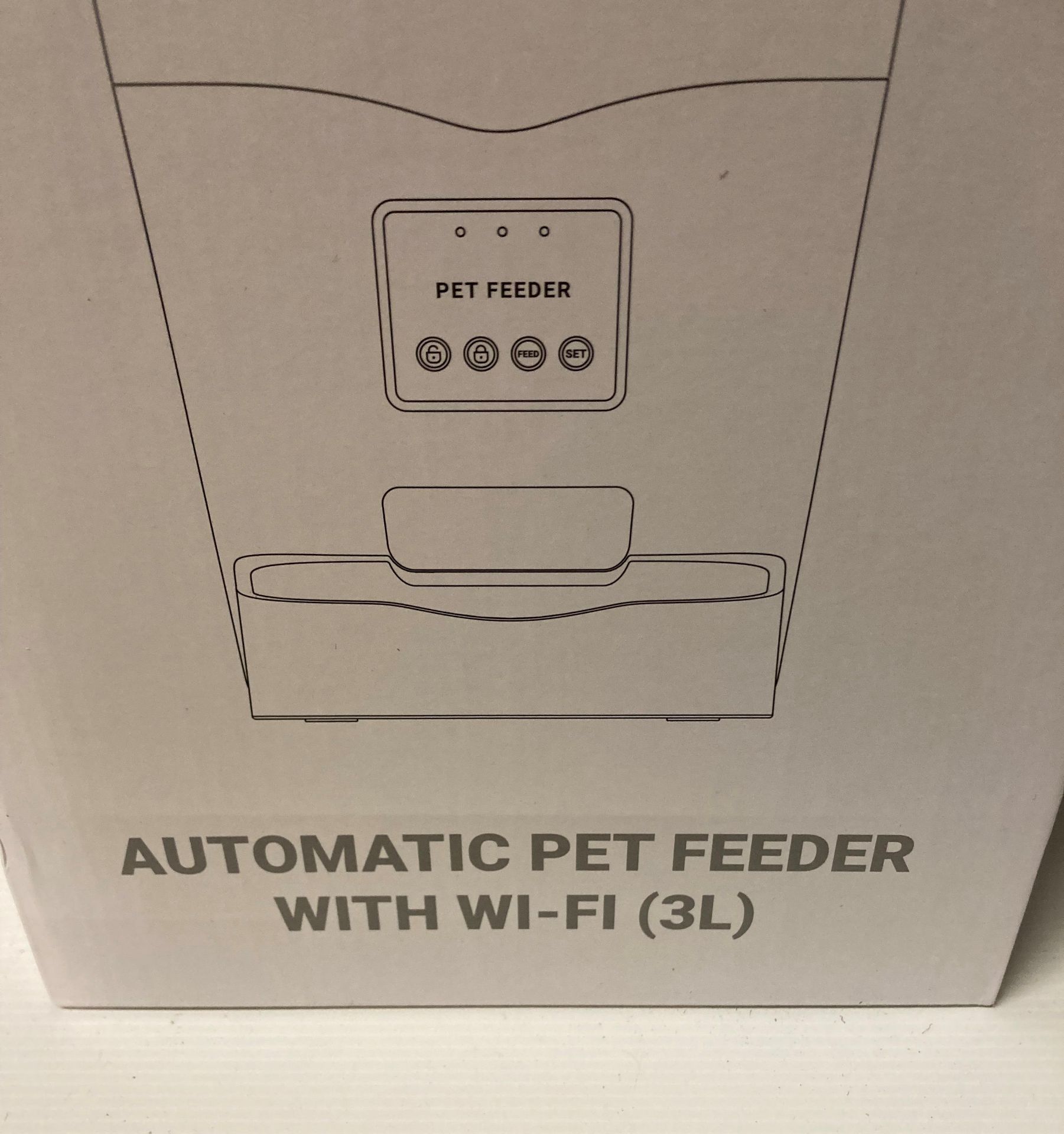 Three assorted automatic pet feeders including Balimo 3L with wi-fi model: DU3L-WS, Cat Mate C100, - Image 2 of 2