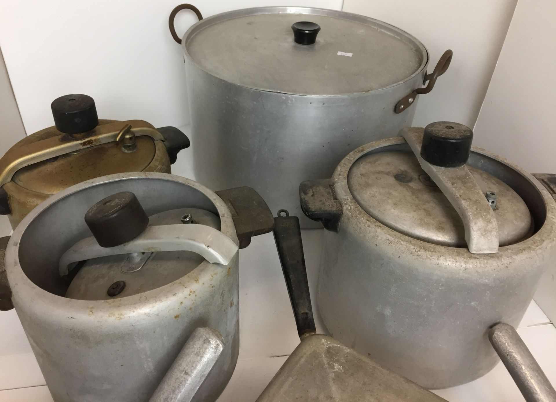 Nine items including aluminium and other metal pans, including large two handled pan 36cm diameter, - Image 2 of 4