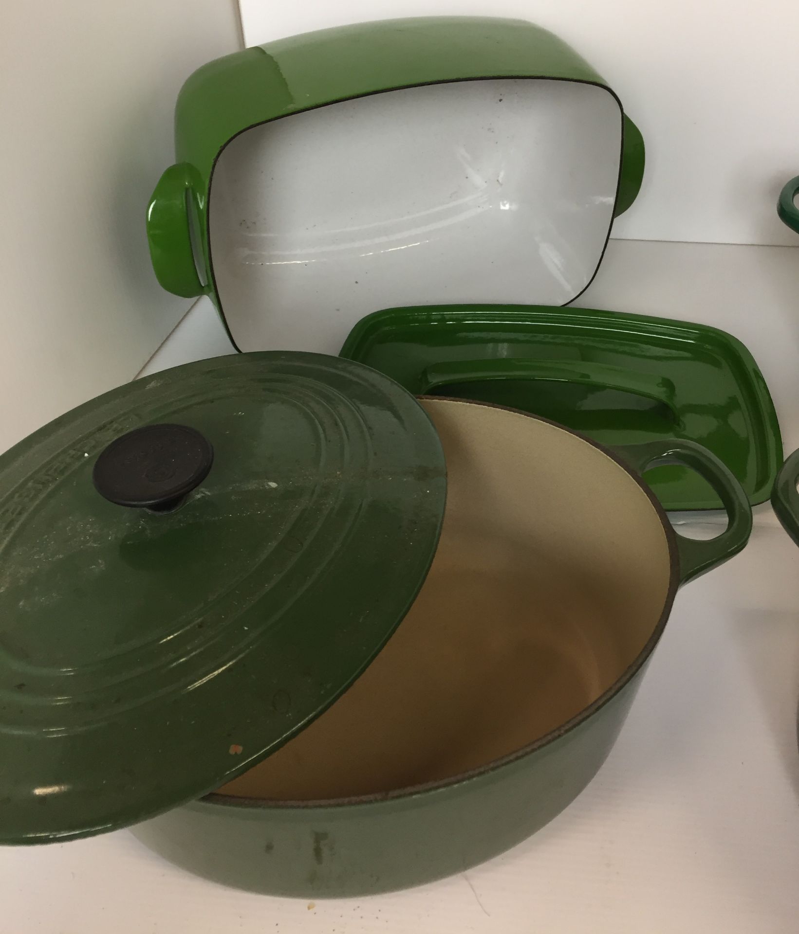 Four pieces of green enamelled cast iron oven to tableware - Le Creuset oval casseroles sizes 27 - Image 3 of 3