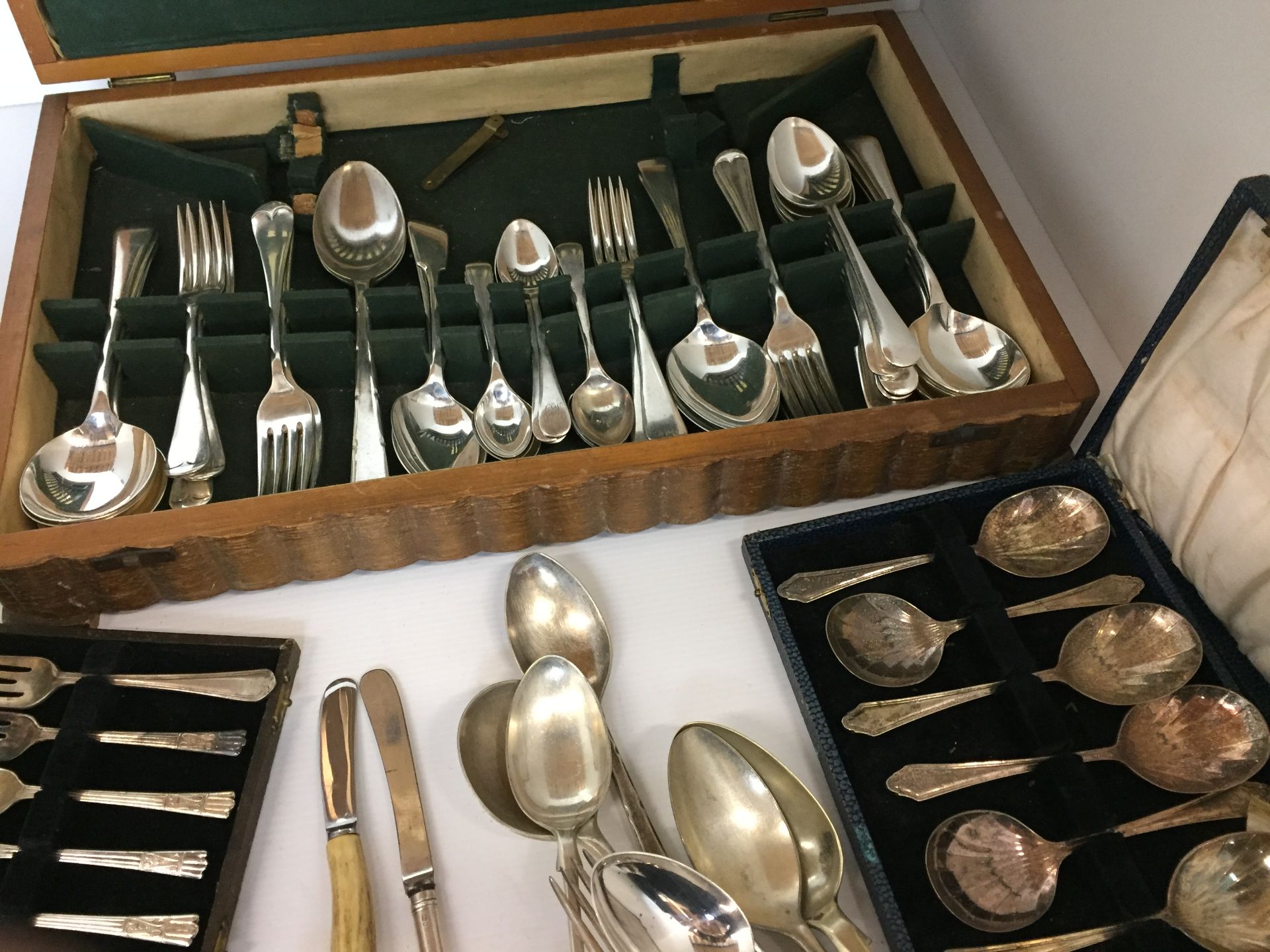 Canteen and two boxes containing a mixture of silver, - Image 3 of 4