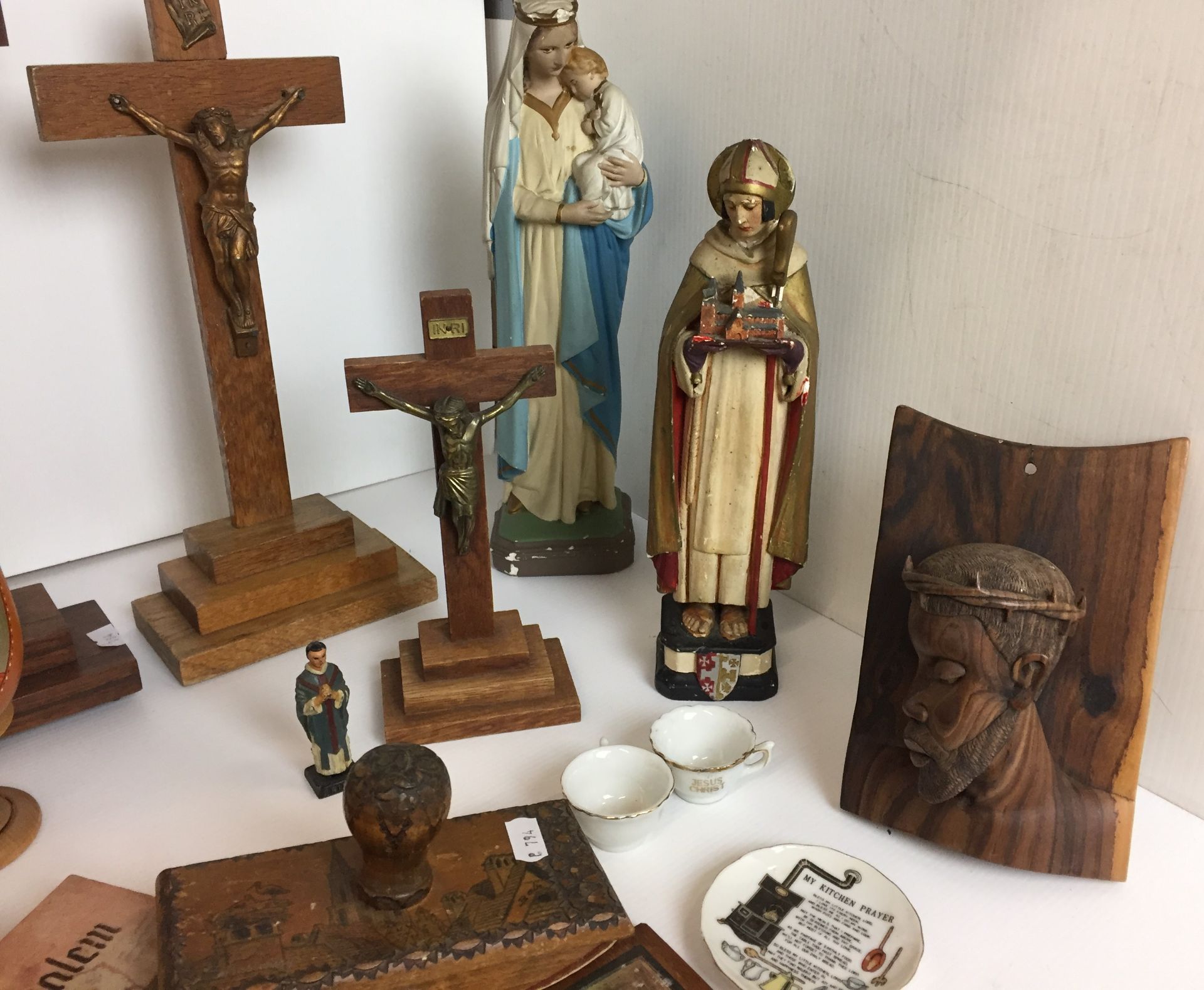 Twenty five plus items including three crucifixes, wooden carved wall hanging of Christ, - Image 2 of 5