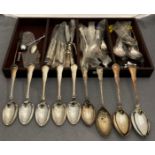 Contents to tray - a quantity of Newbridge Cutlery Kings Pattern silver plated cutlery etc.