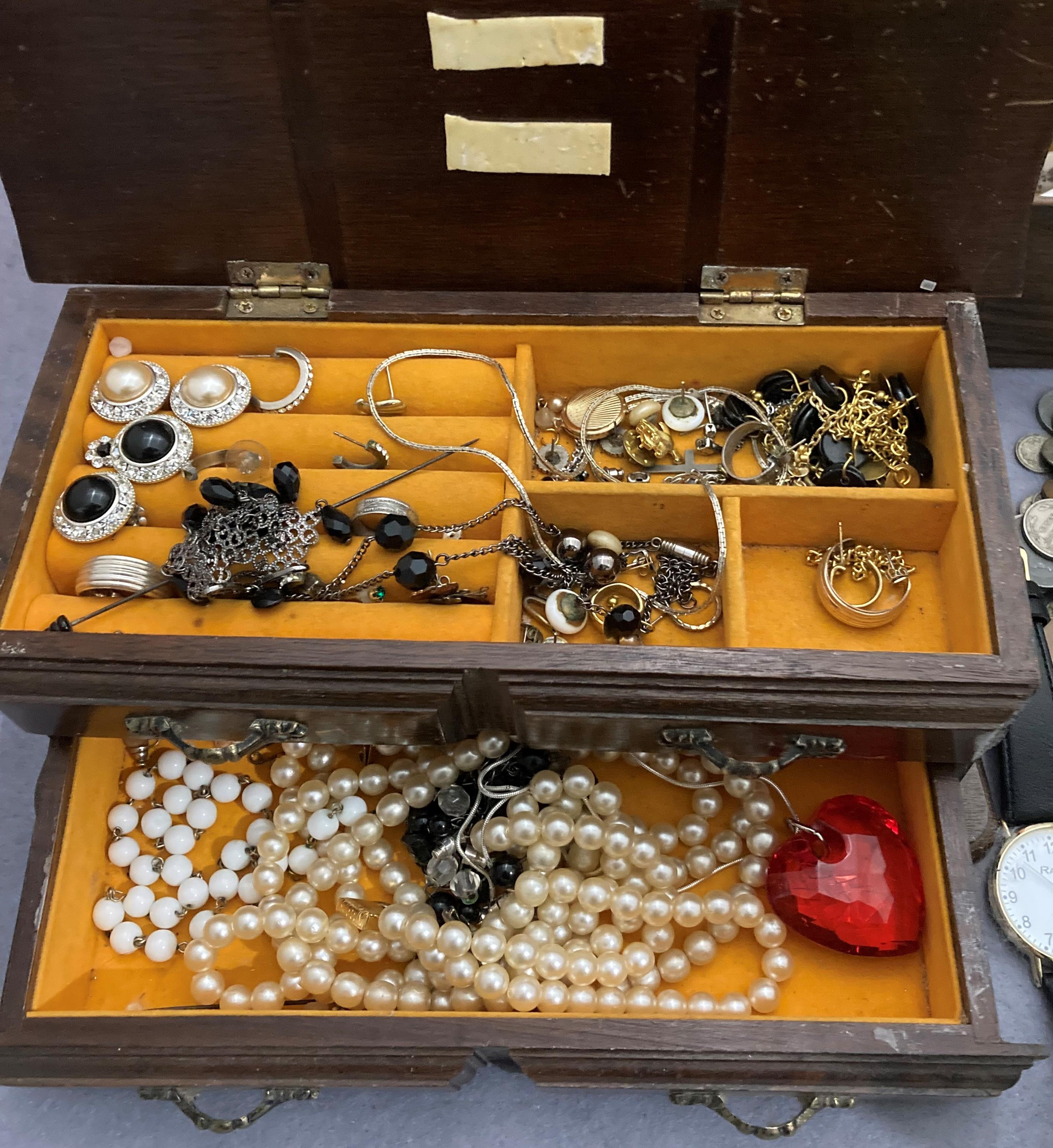 Contents to box - costume jewellery including watches, earrings, necklaces, brooches, - Image 4 of 4