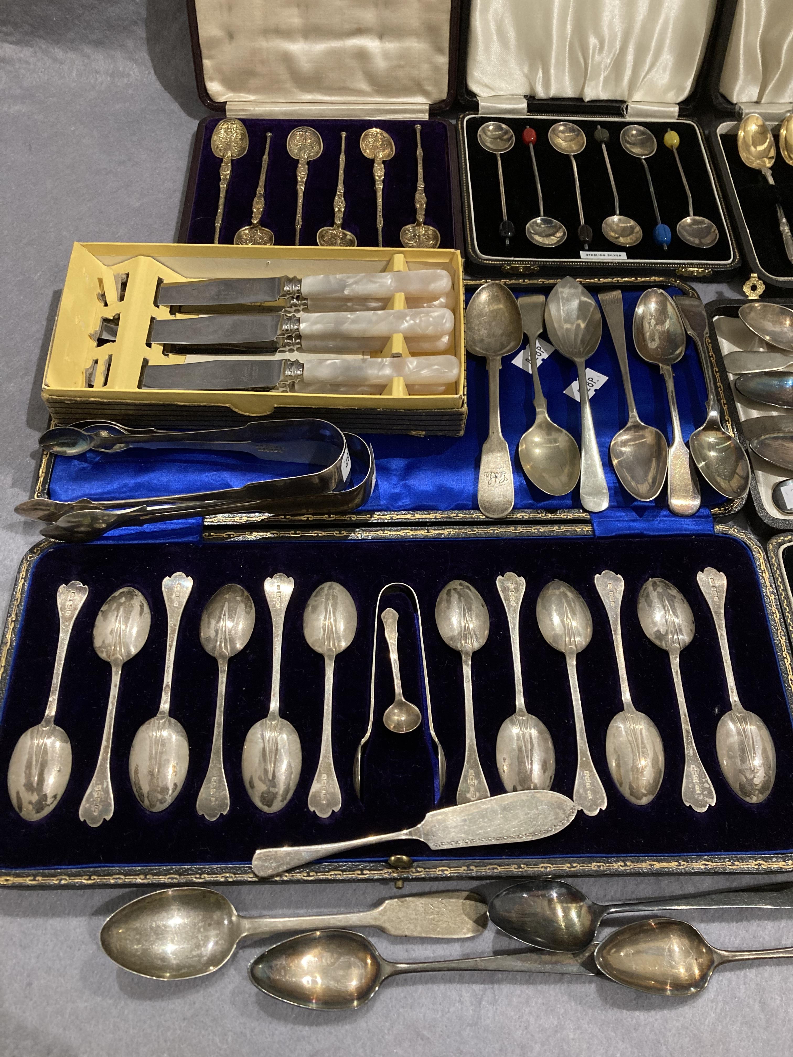 Three boxed sets of silver spoons/teaspoons, - Image 2 of 6