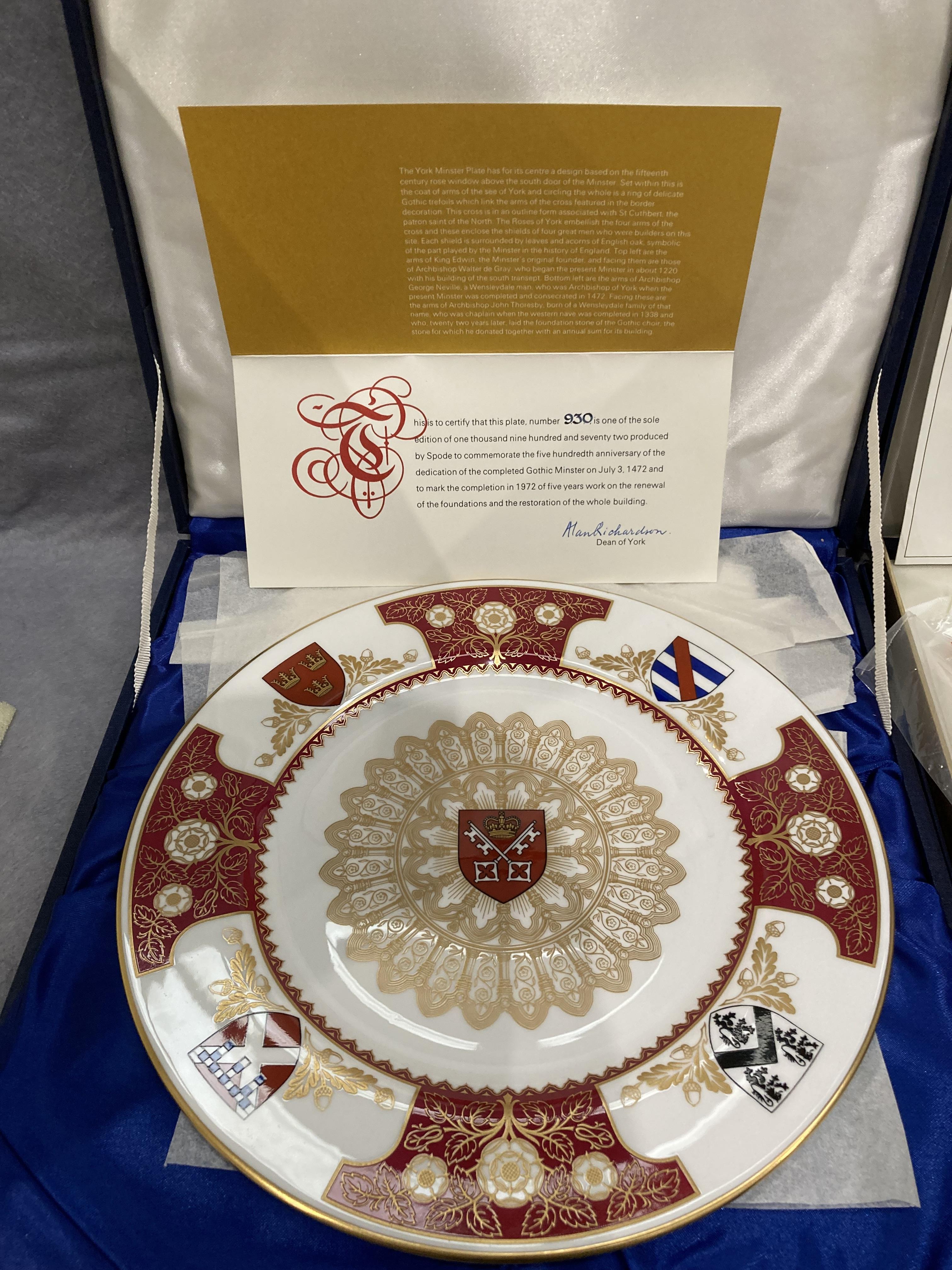 Two Spode limited edition plates - The York Minster Restoration plate no 521 of 1000 and The York - Image 2 of 3