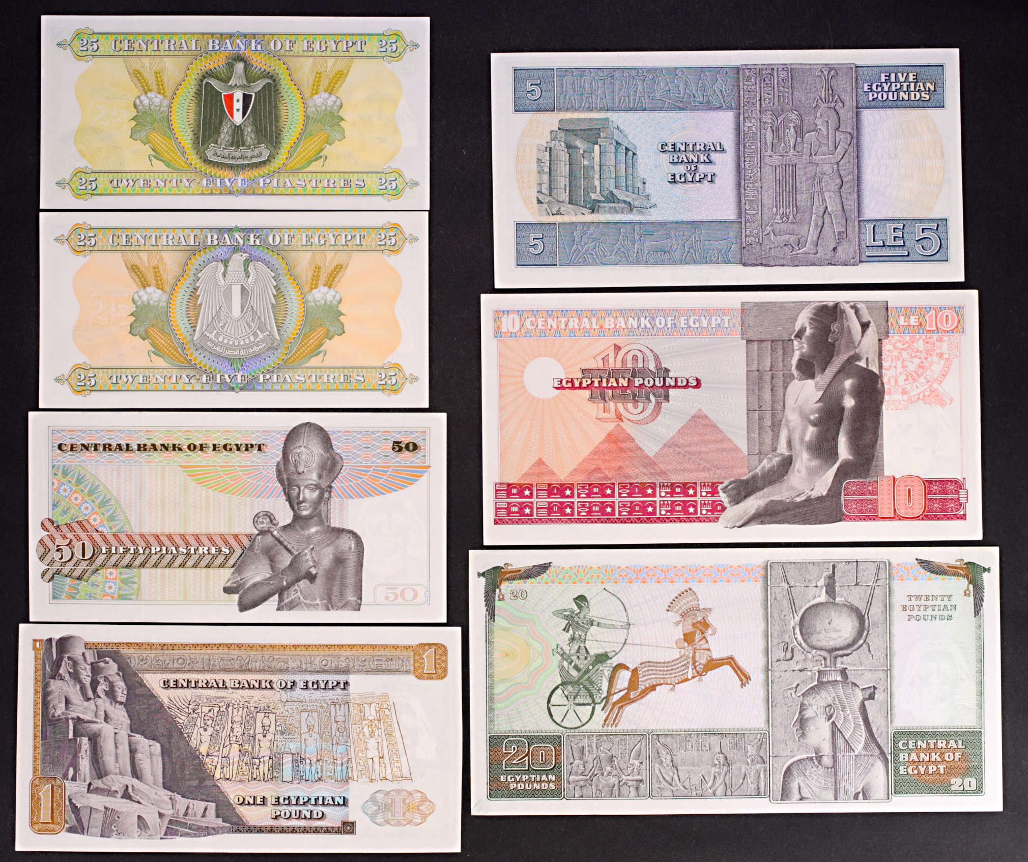 Egypt - 7 uncirculated banknotes; 25 Piastres, 1974; 25 and 50 Piastres, 1, 5, 10 and 20 Pounds - Image 2 of 2