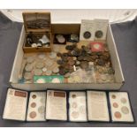Contents to tray - two Queen Mother £5 coins, Churchill and other Crowns,