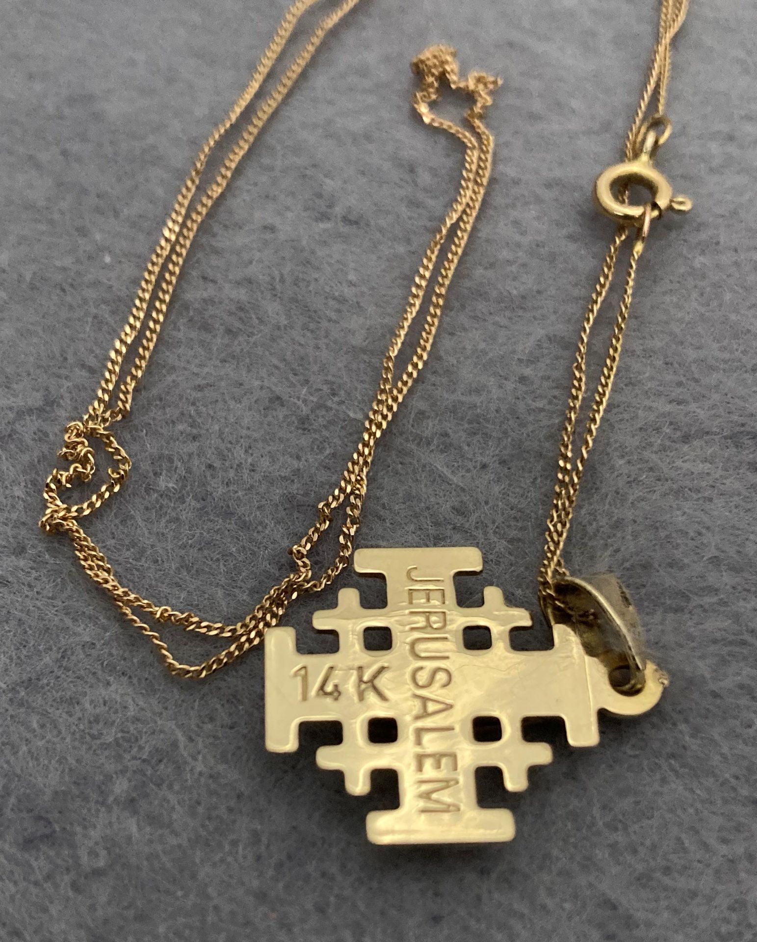 Two gold necklaces, - Image 2 of 3