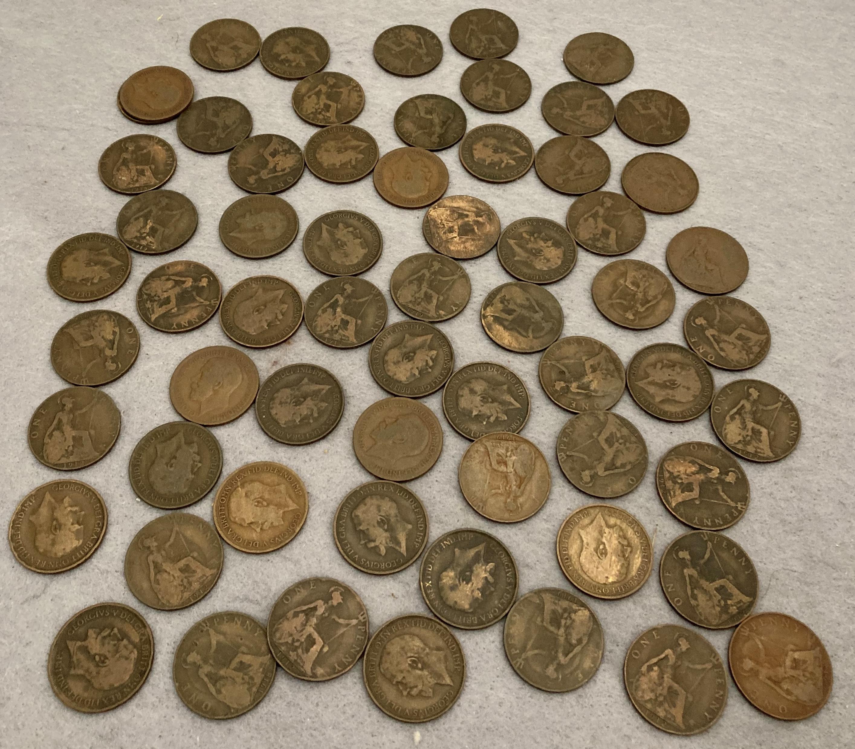 Contents to plastic tub - a quantity of mainly George V pennies with assorted dates 1912, 1918,