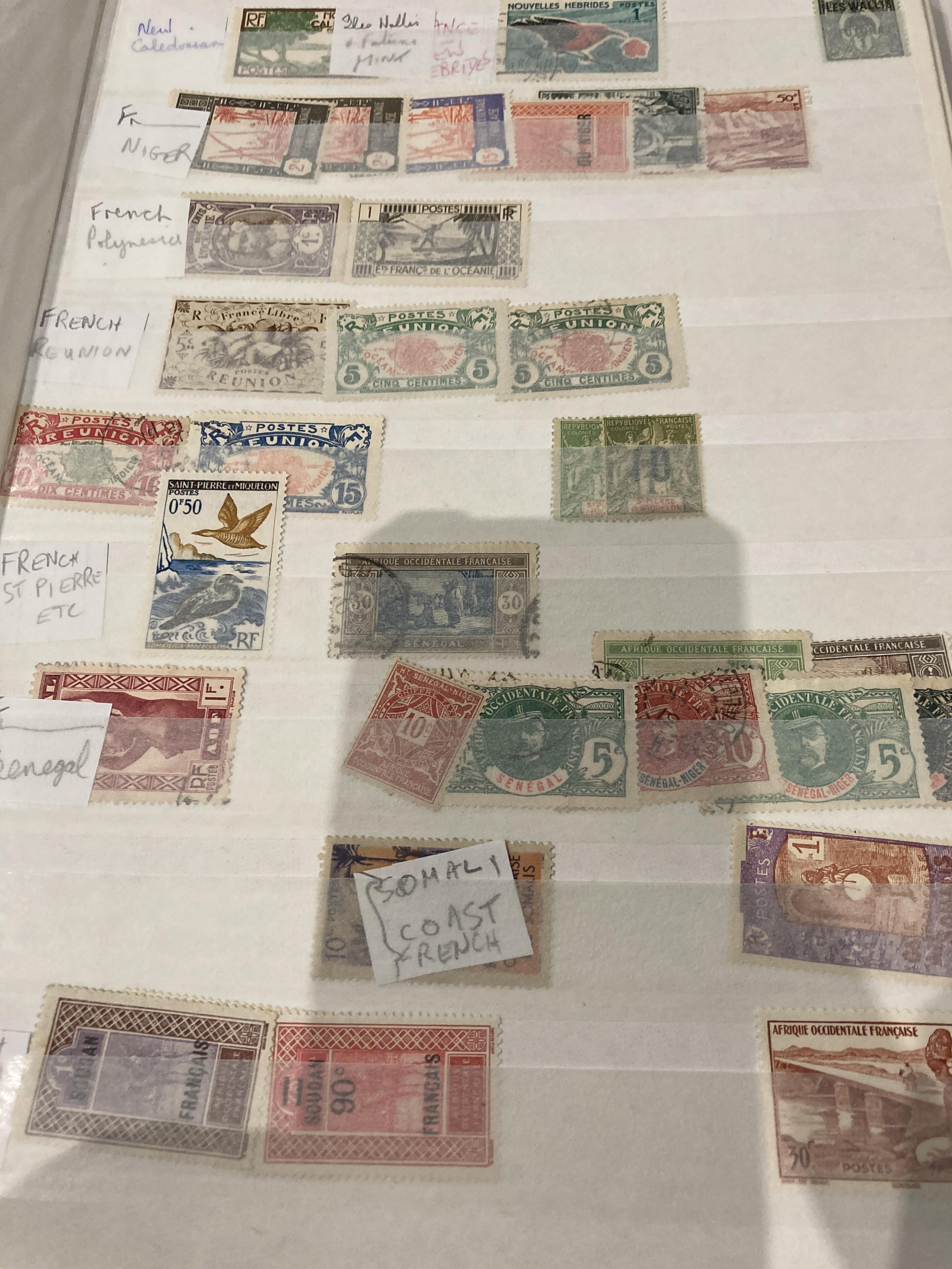 Contents to eight stamp albums and contents - European stamps (three French, one Dutch, - Image 6 of 15