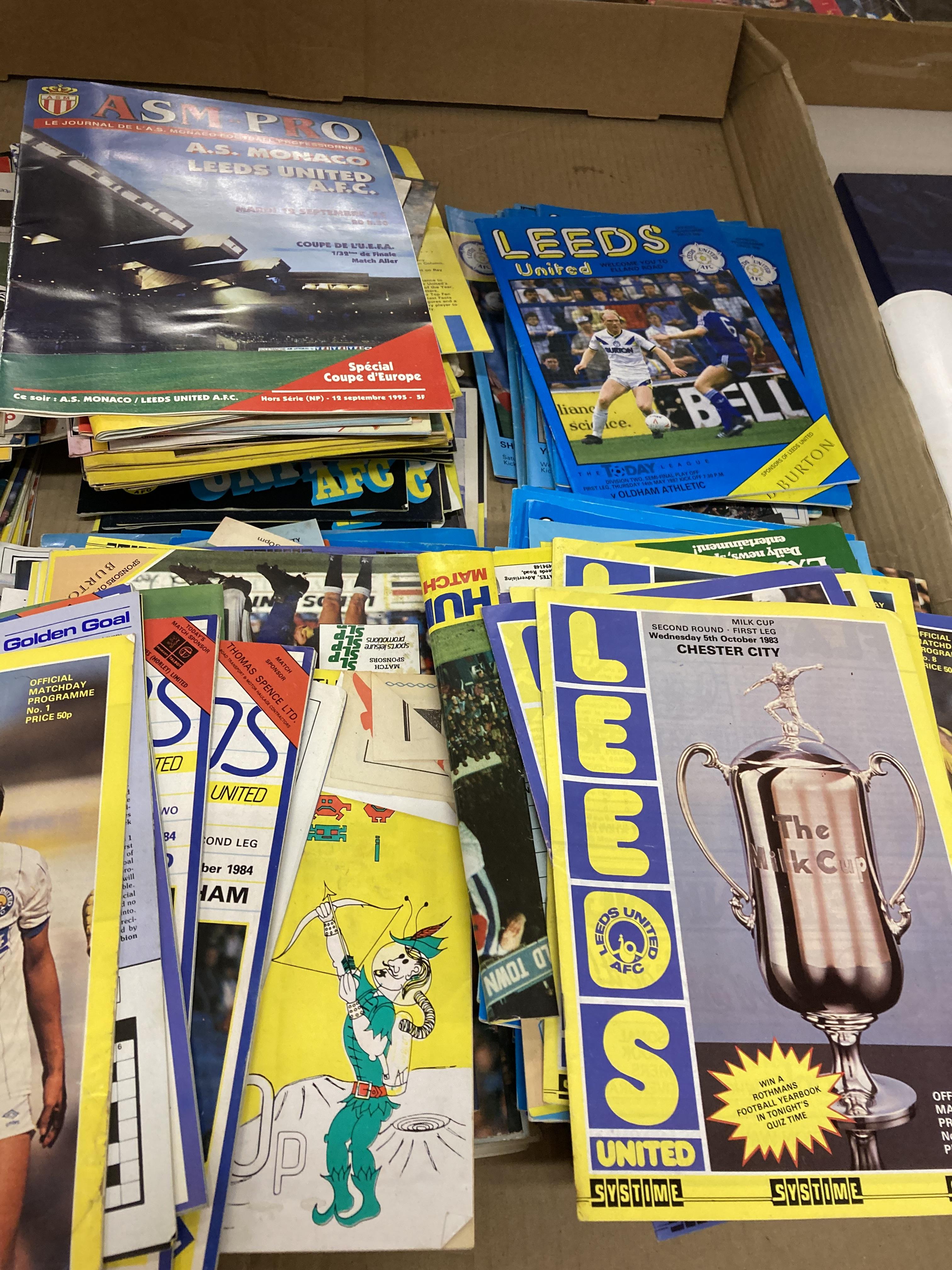 Contents to tray - a large quantity of mainly Leeds United home and away programmes from the - Image 3 of 5