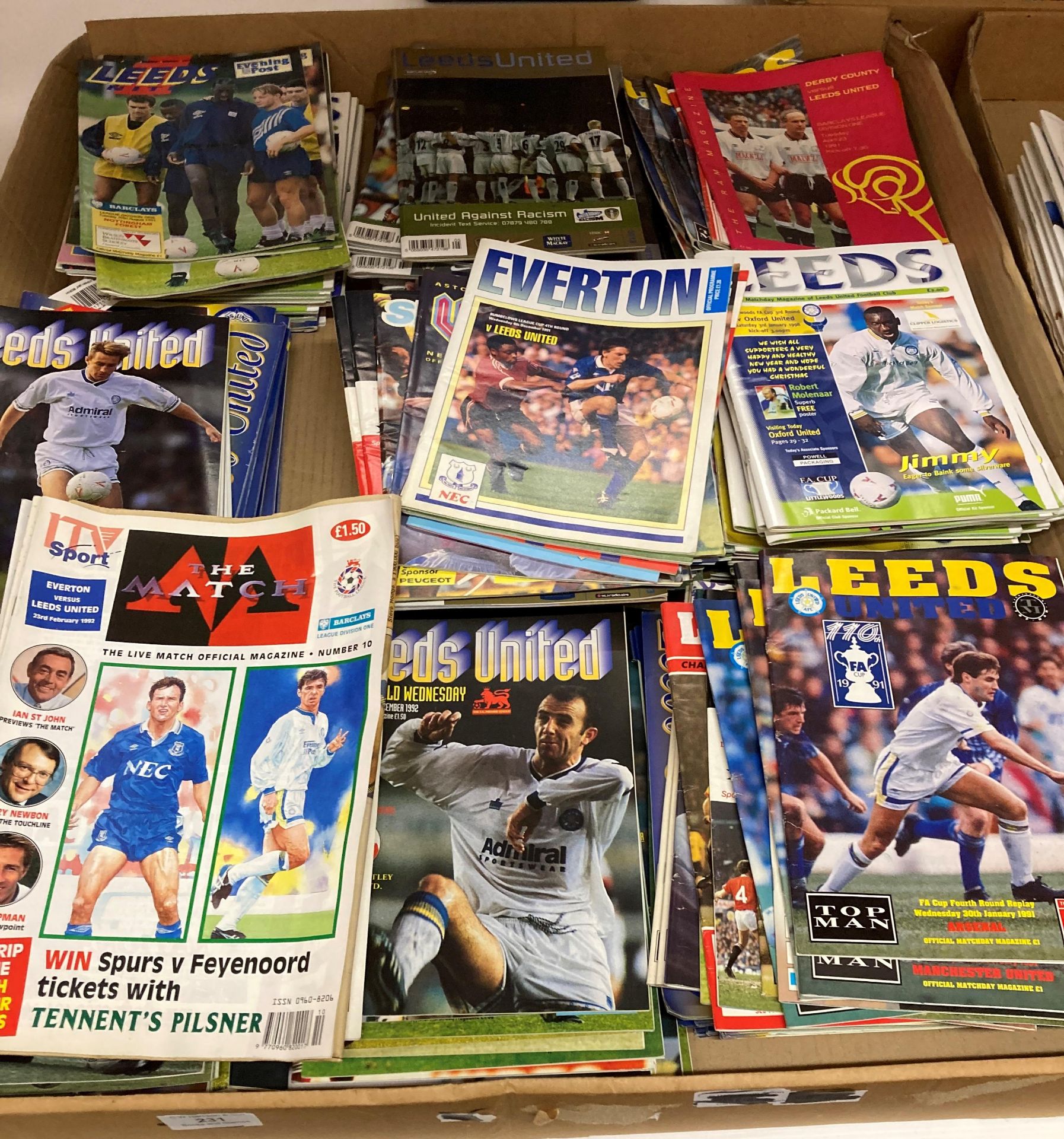 Contents to tray - large quantity of mainly home Leeds United programmes mainly 1990's but some