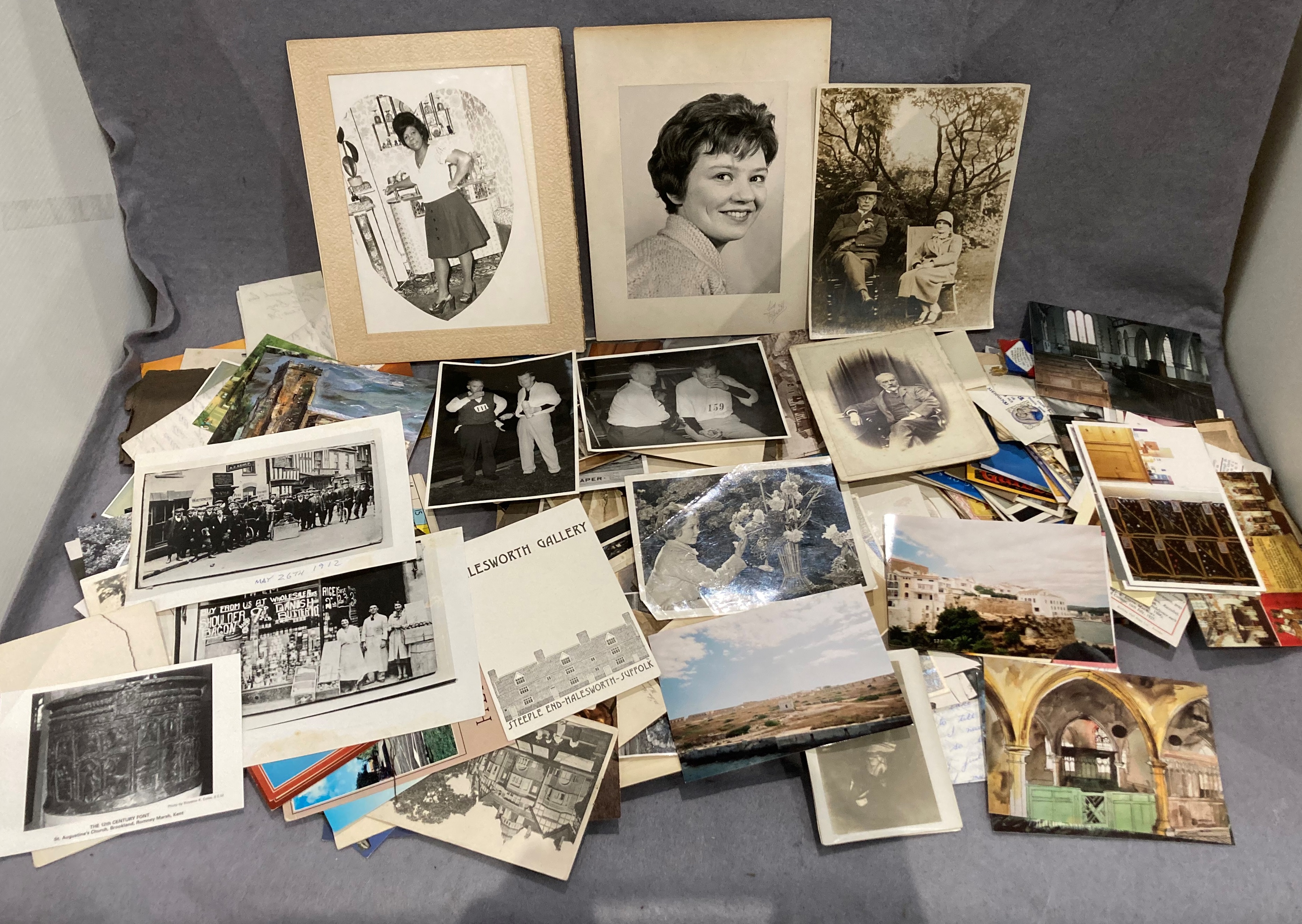 Contents to tray 300 plus items - postcards photographs and assorted ephemera. - Image 2 of 4