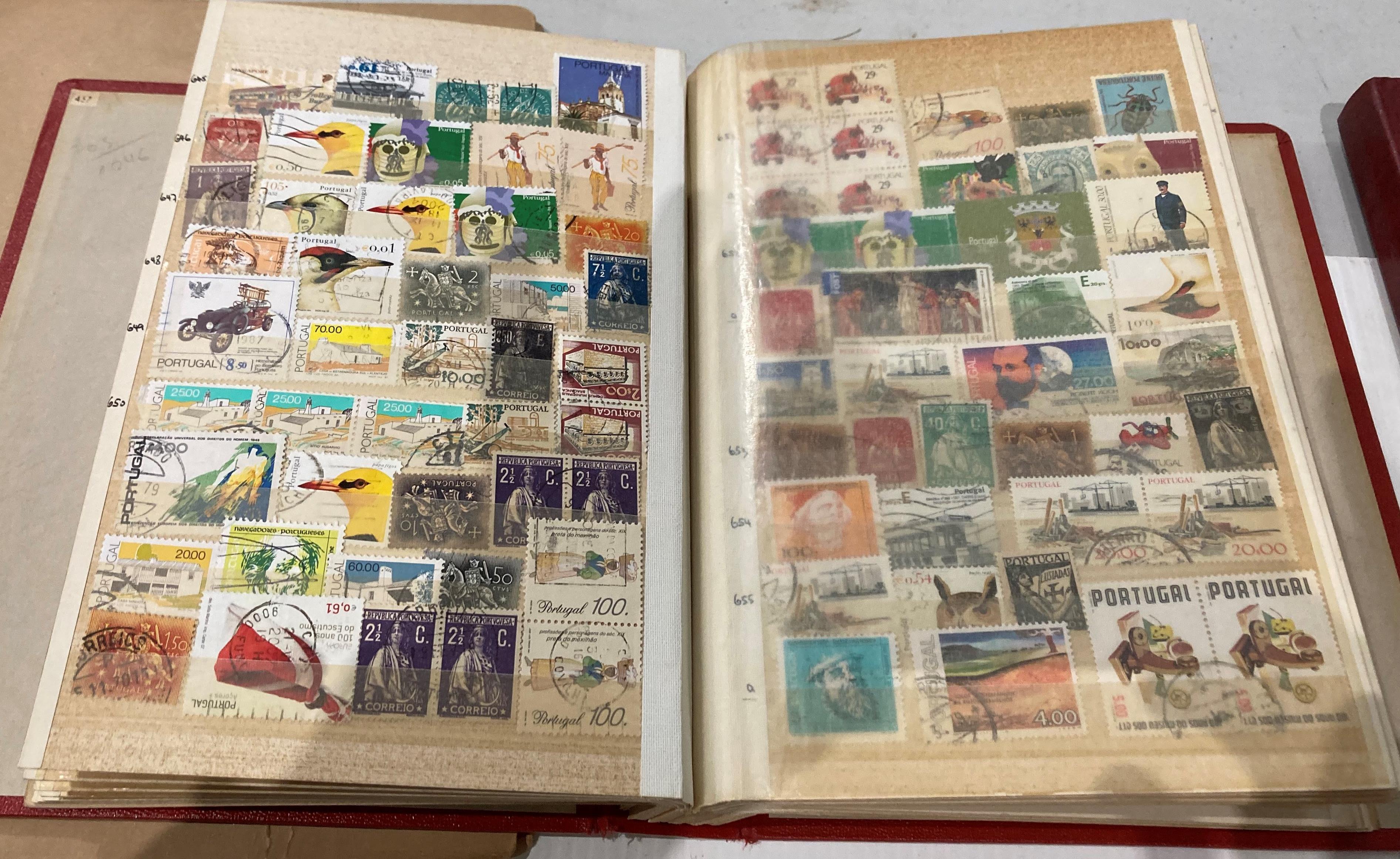 Contents to eight stamp albums and contents - European stamps (three French, one Dutch, - Image 11 of 15
