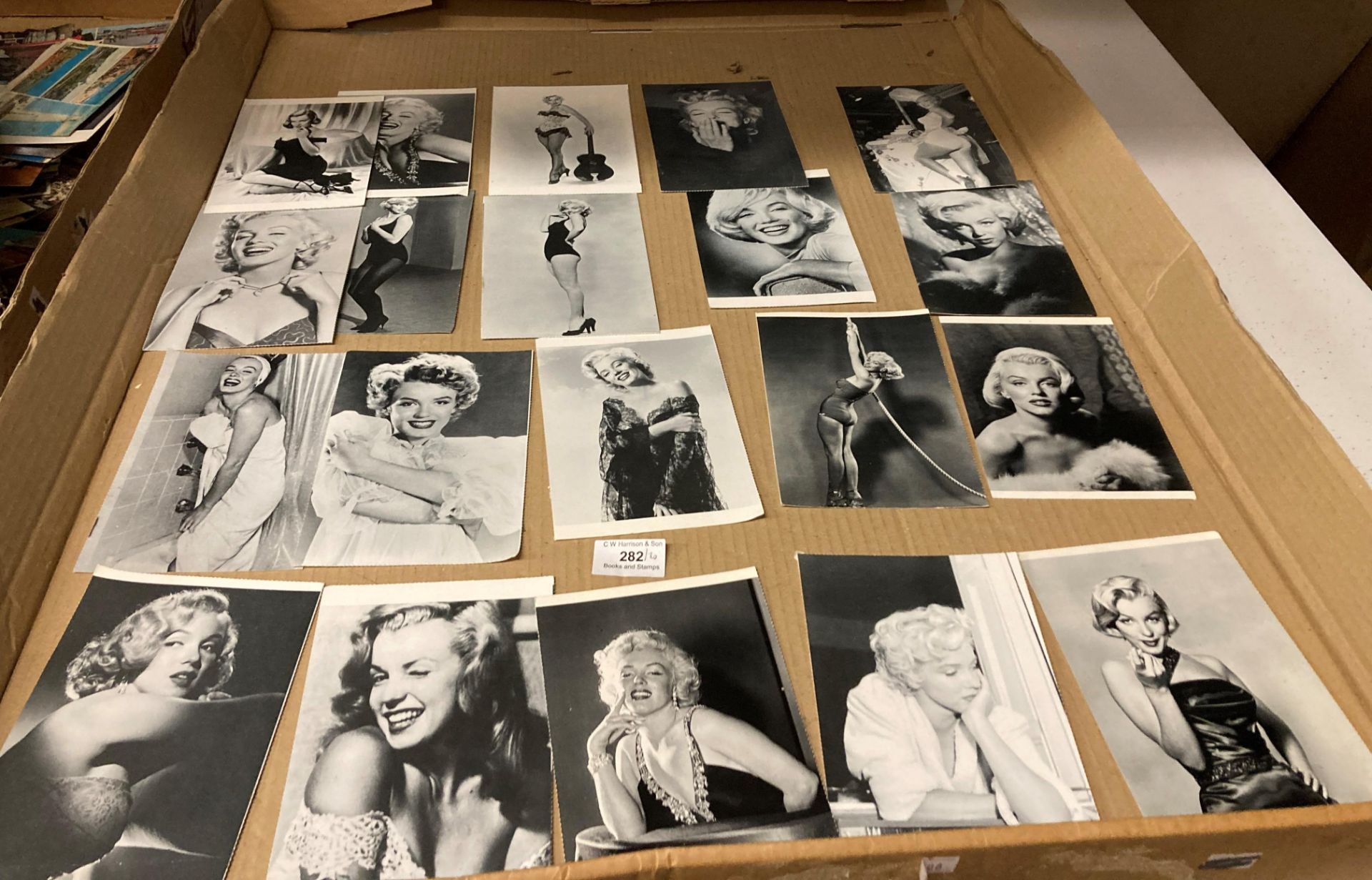 A set of twenty Marilyn Monroe classic picture postcards issued by Bloomsbury Books 1983 (saleroom