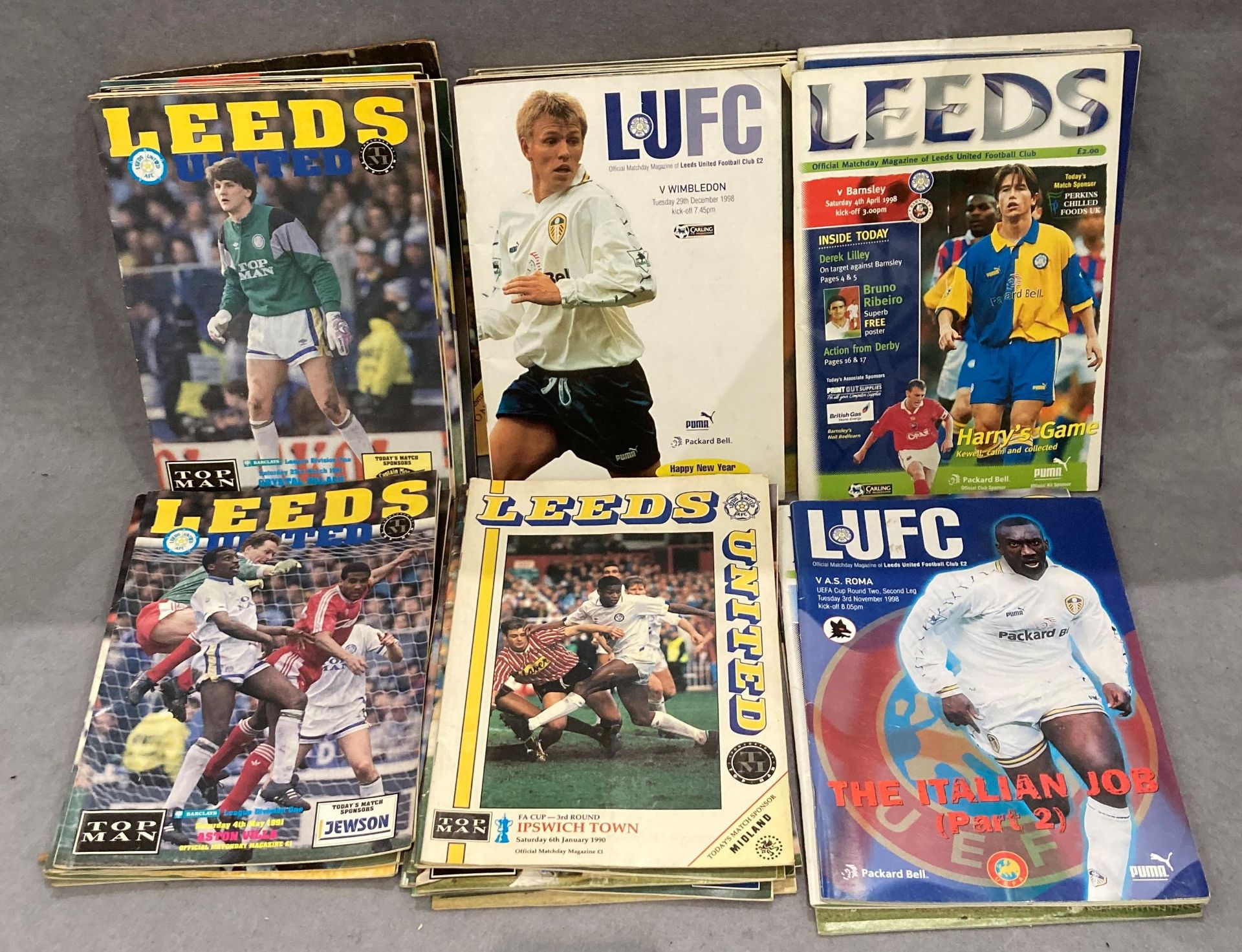 Contents to tray approximately 40 Leeds United mainly home programmes circa 1991-1998