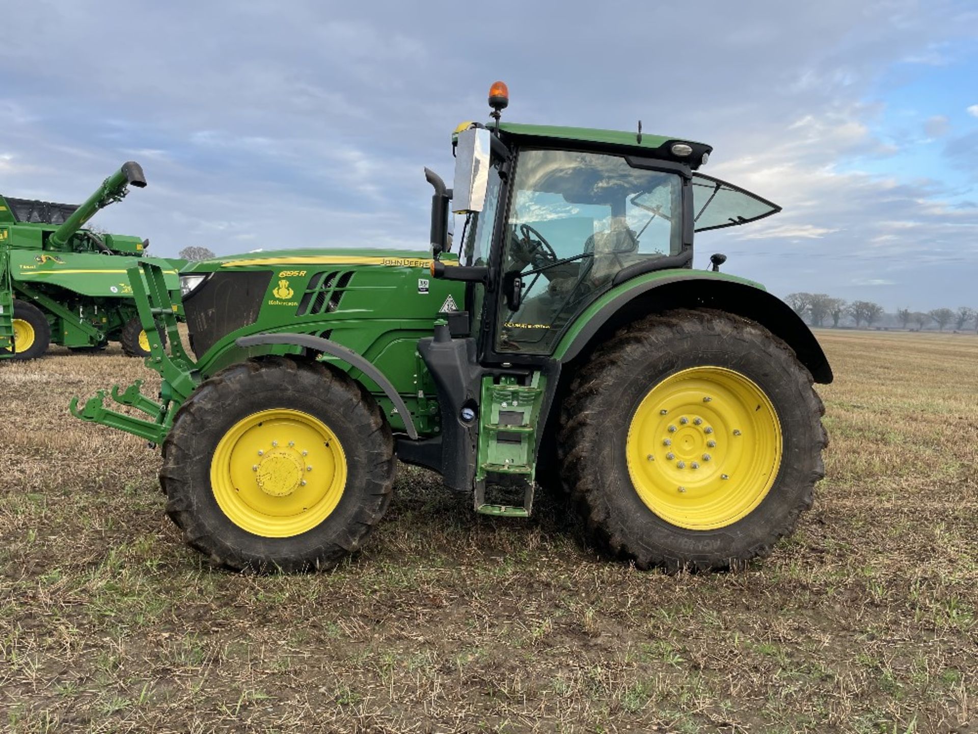 2018 John Deere 6195R 4wd Tractor (Ultimate Edition), approx. 1848 hours, Reg No. - Image 4 of 19