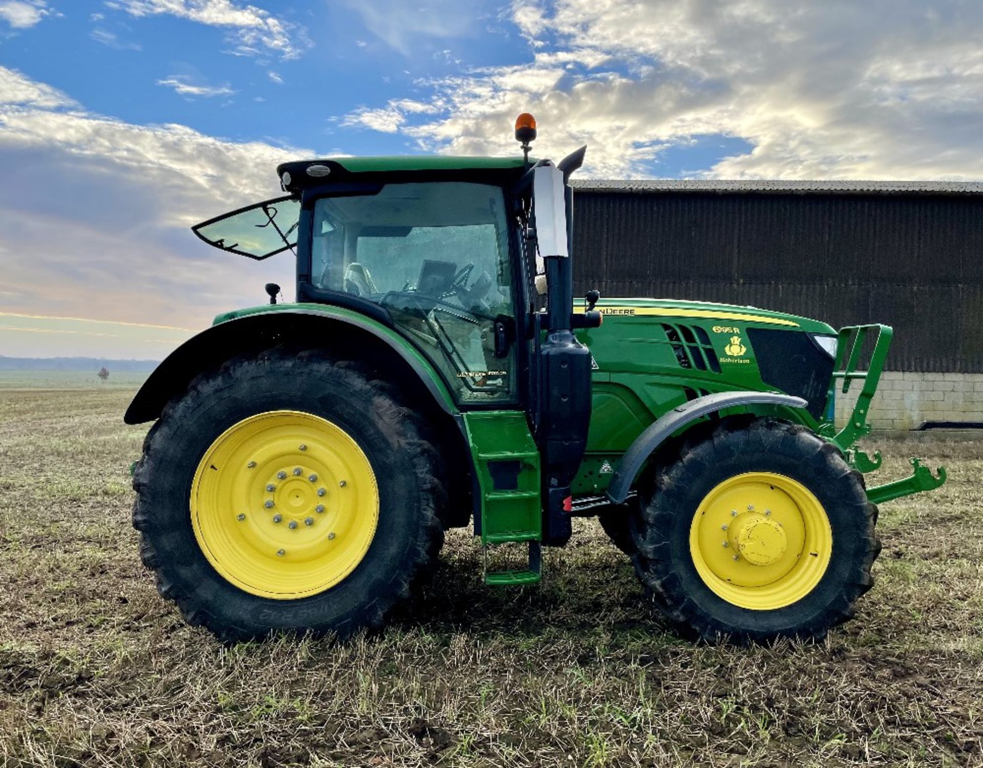 2018 John Deere 6195R 4wd Tractor (Ultimate Edition), approx. 1848 hours, Reg No. - Image 2 of 19
