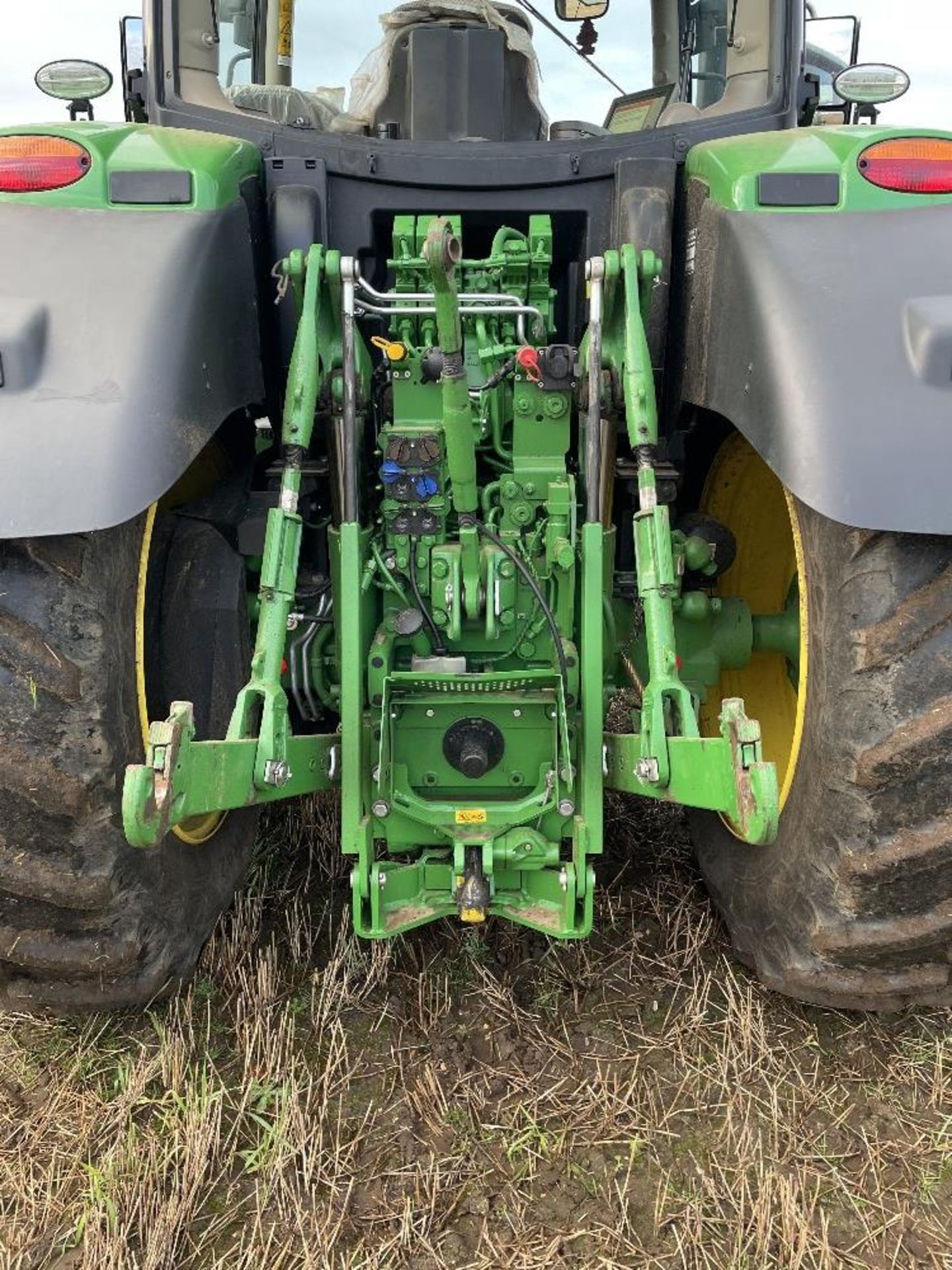 2018 John Deere 6195R 4wd Tractor (Ultimate Edition), approx. 1848 hours, Reg No. - Image 6 of 19